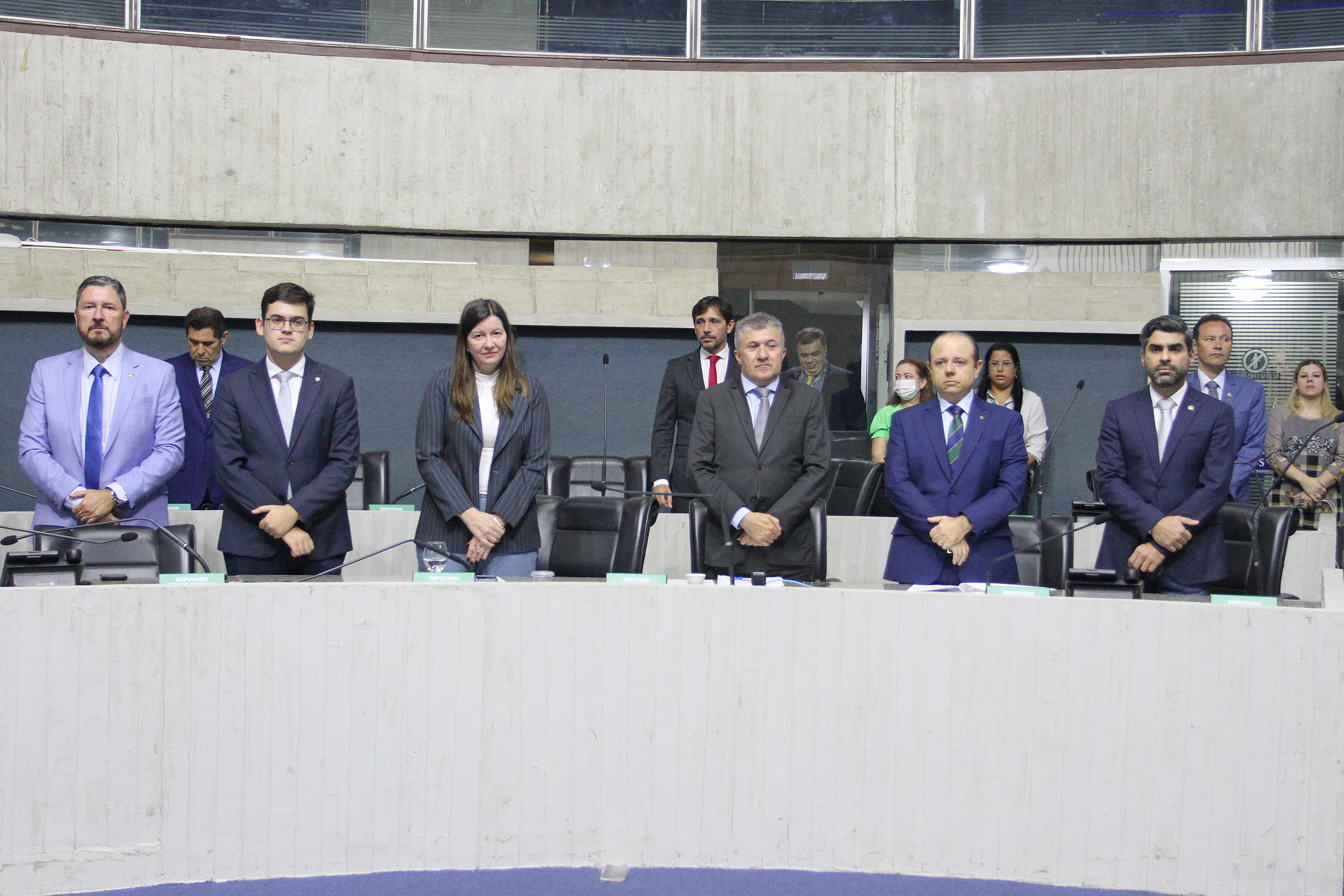 Minuto de silêncio em virtude do falecimento do jornalista Wilson Ibiapina