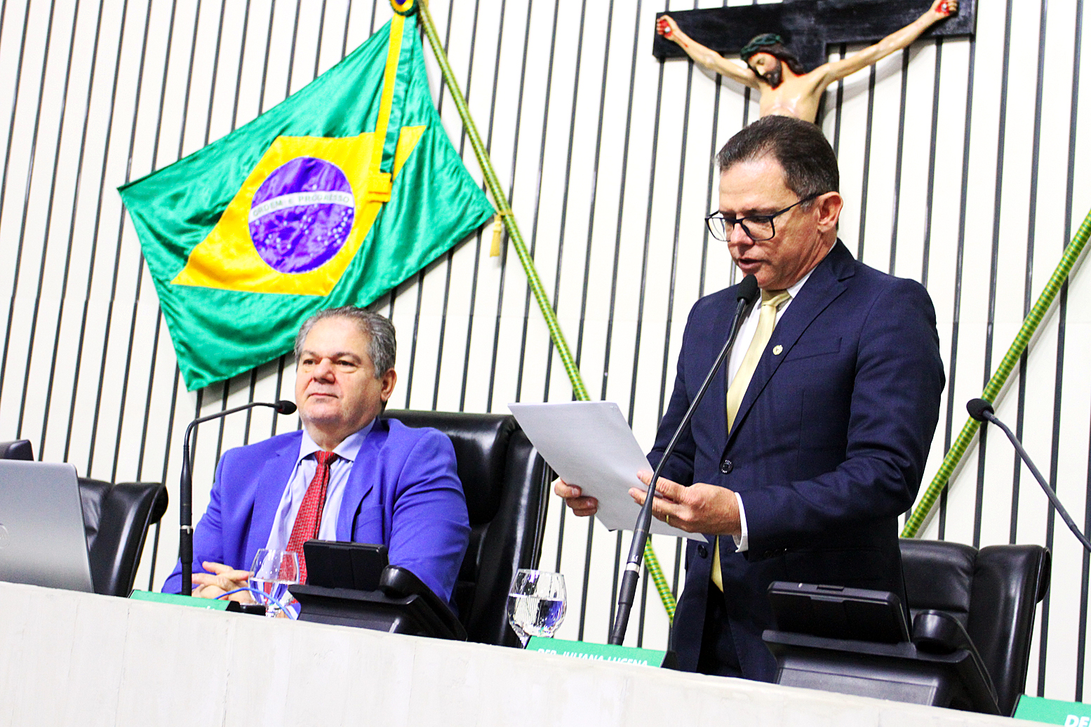 Leitura do expediente da sessão legislativa desta terça-feira