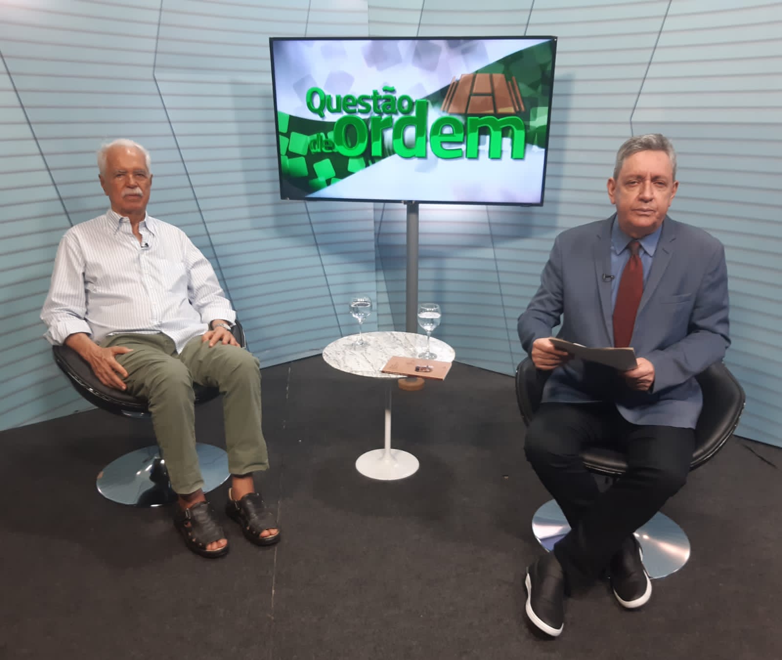 Professor Antônio  Albuquerque e jornalista Renato Abreu