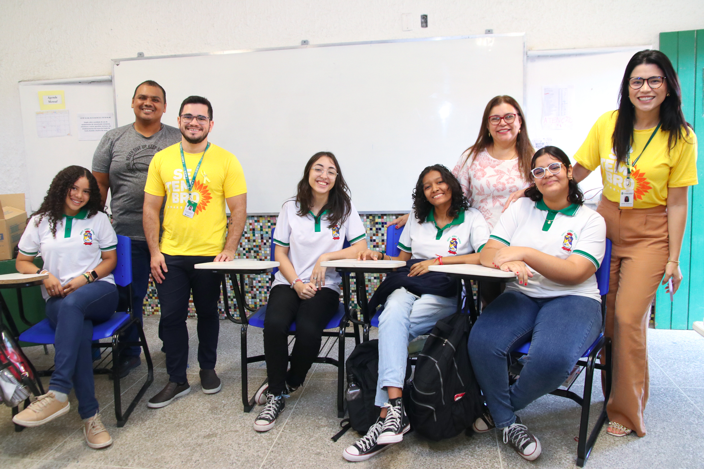 Oficina Despertar Itinerante visita Escola de Ensino Médio em Tempo Integral Jenny Gomes