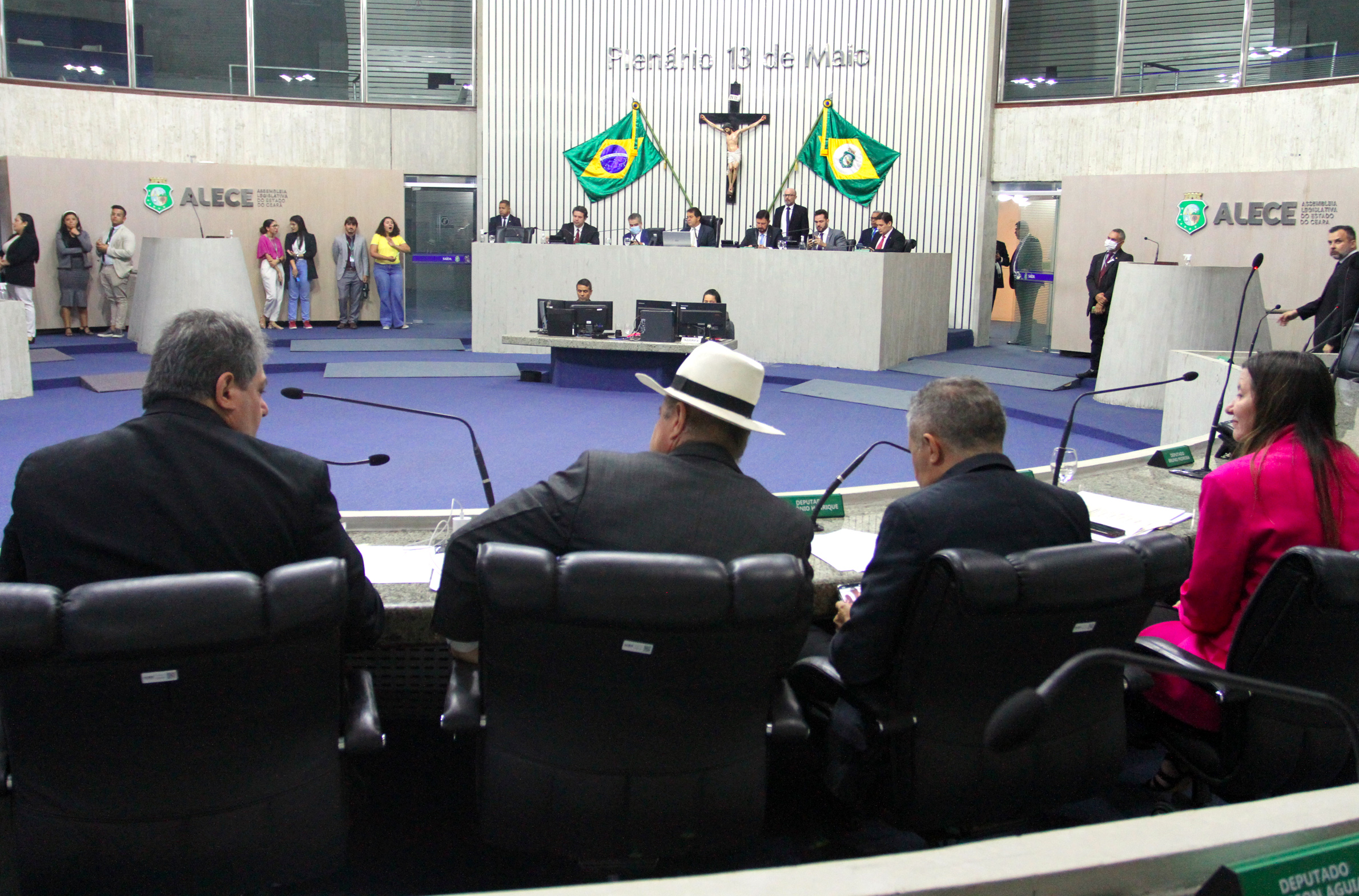 Votação realizada durante sessão legislativa desta quinta-feira