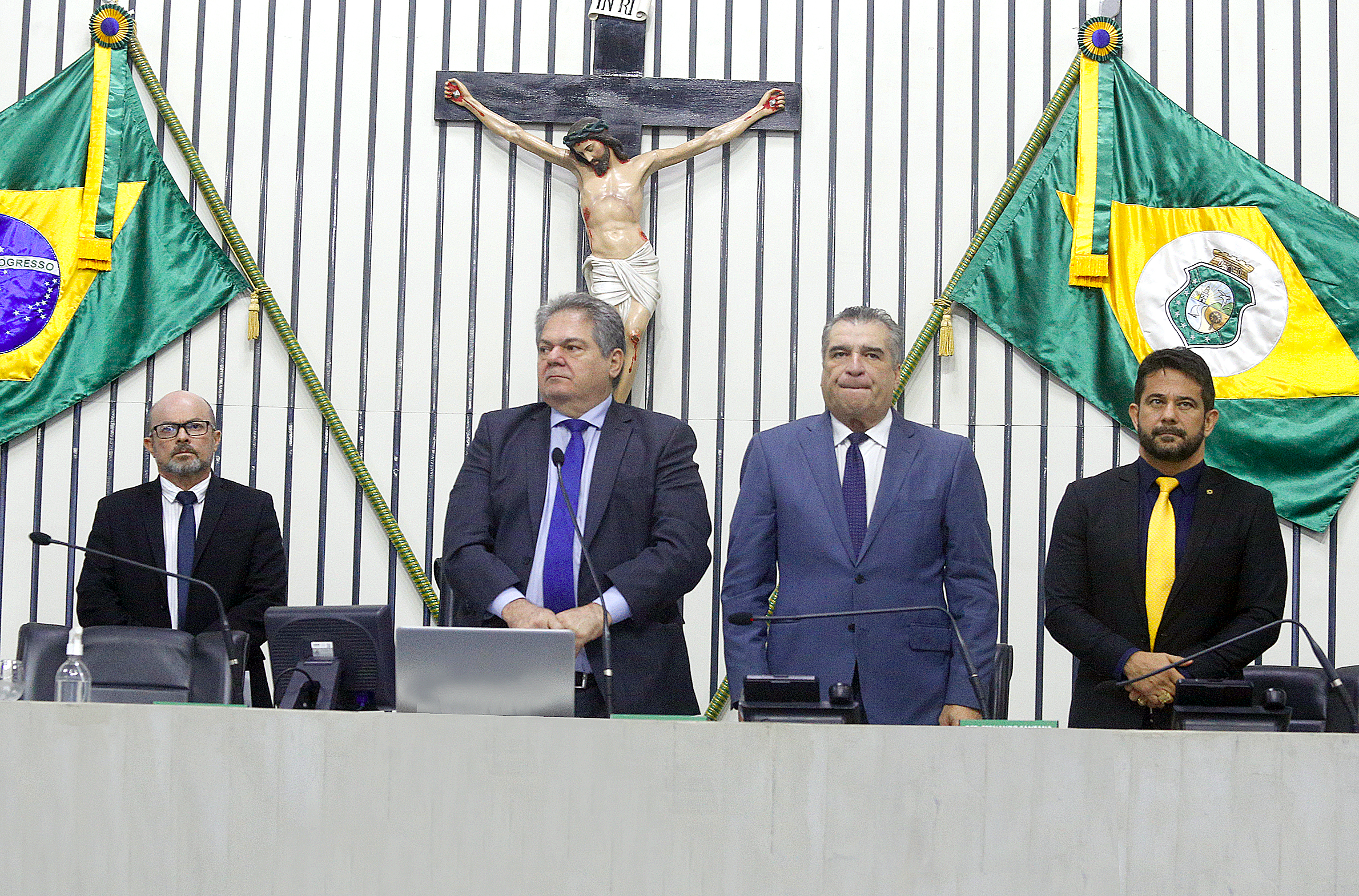 Minuto de silêncio, no primeiro expediente da sessão plenária