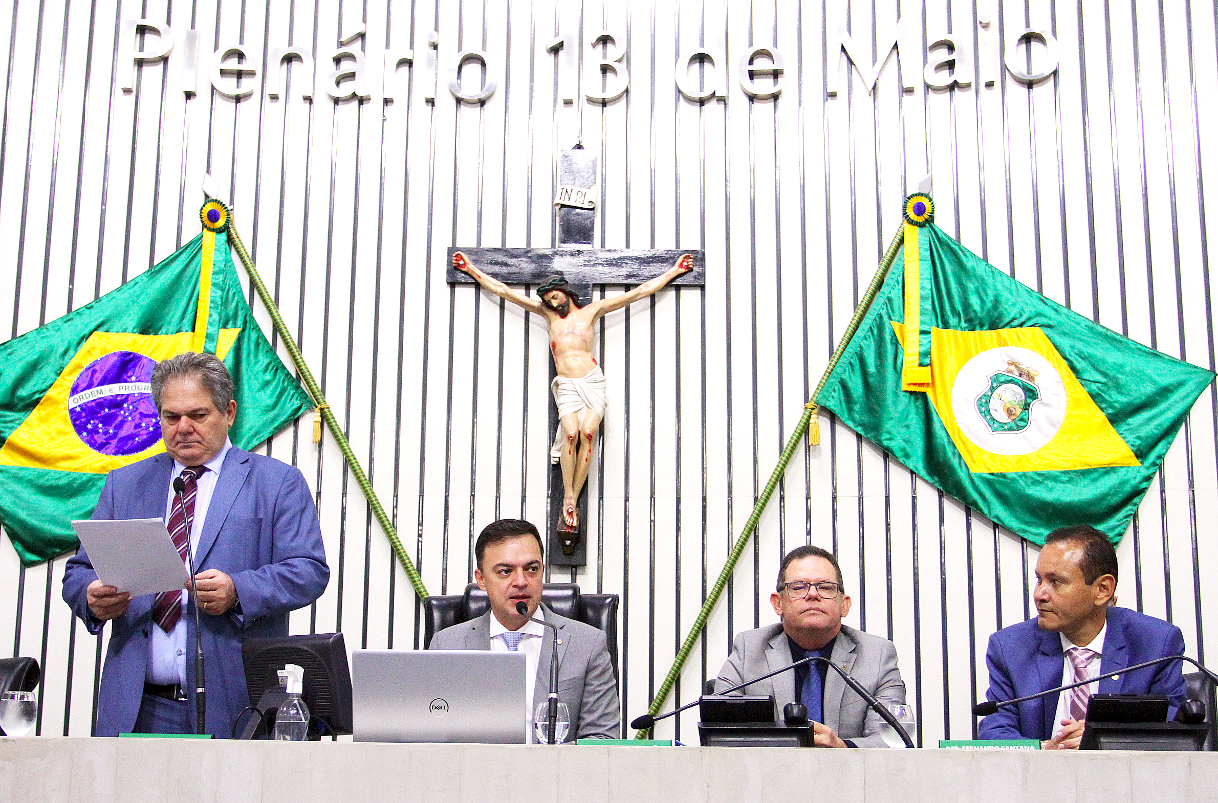 Leitura do expediente da sessão legislativa desta quarta-feira