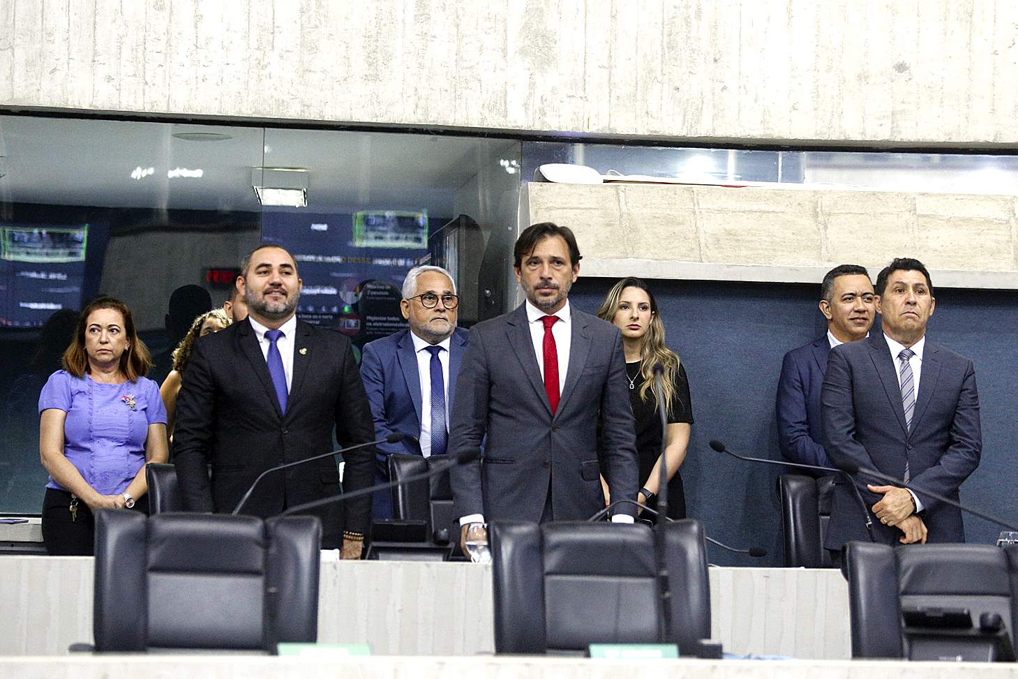 Minuto de silêncio durante sessão legislativa