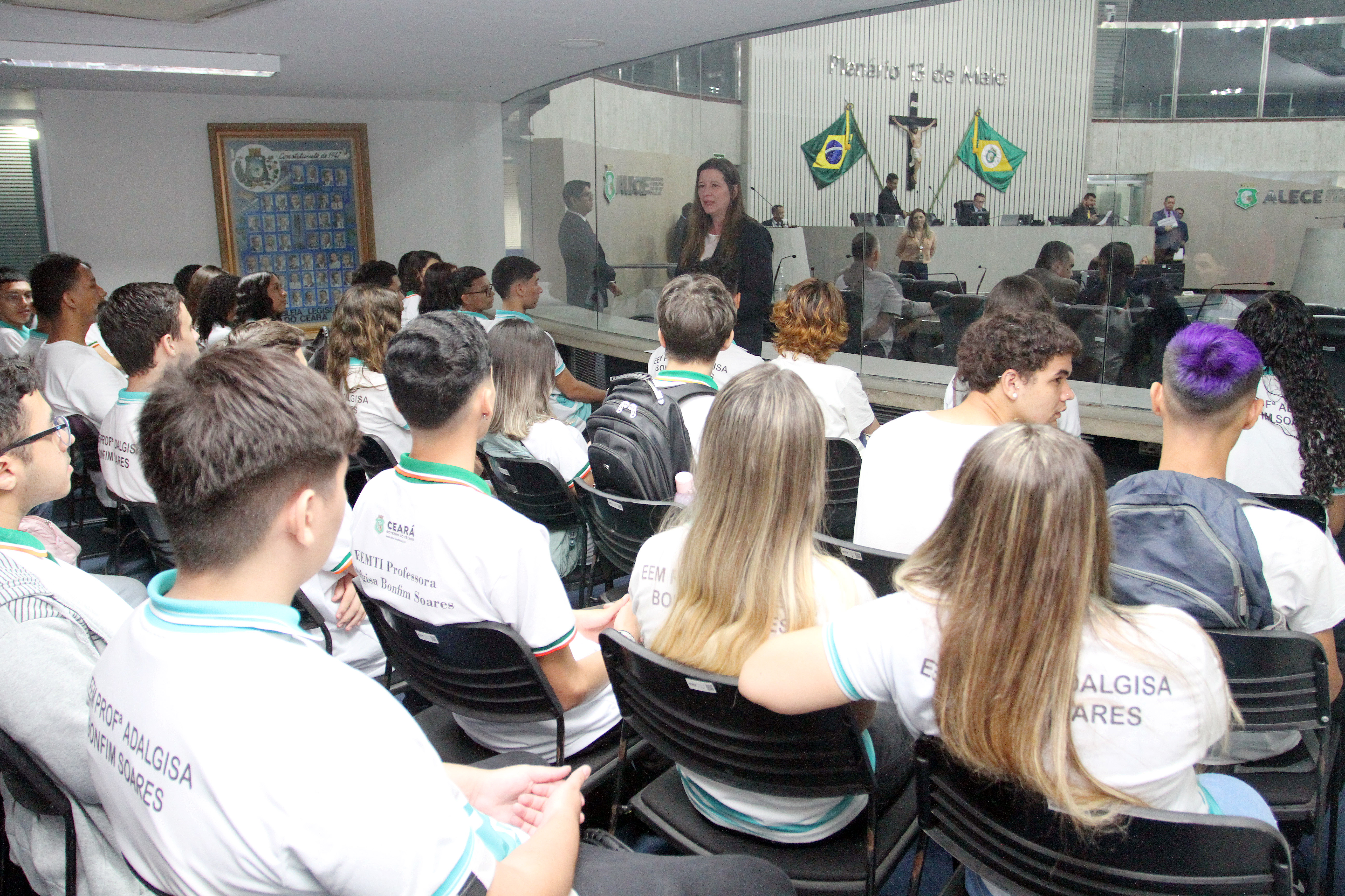 Alunos da Escola Professora Adalgiza Bonfim Soares visitam Alece