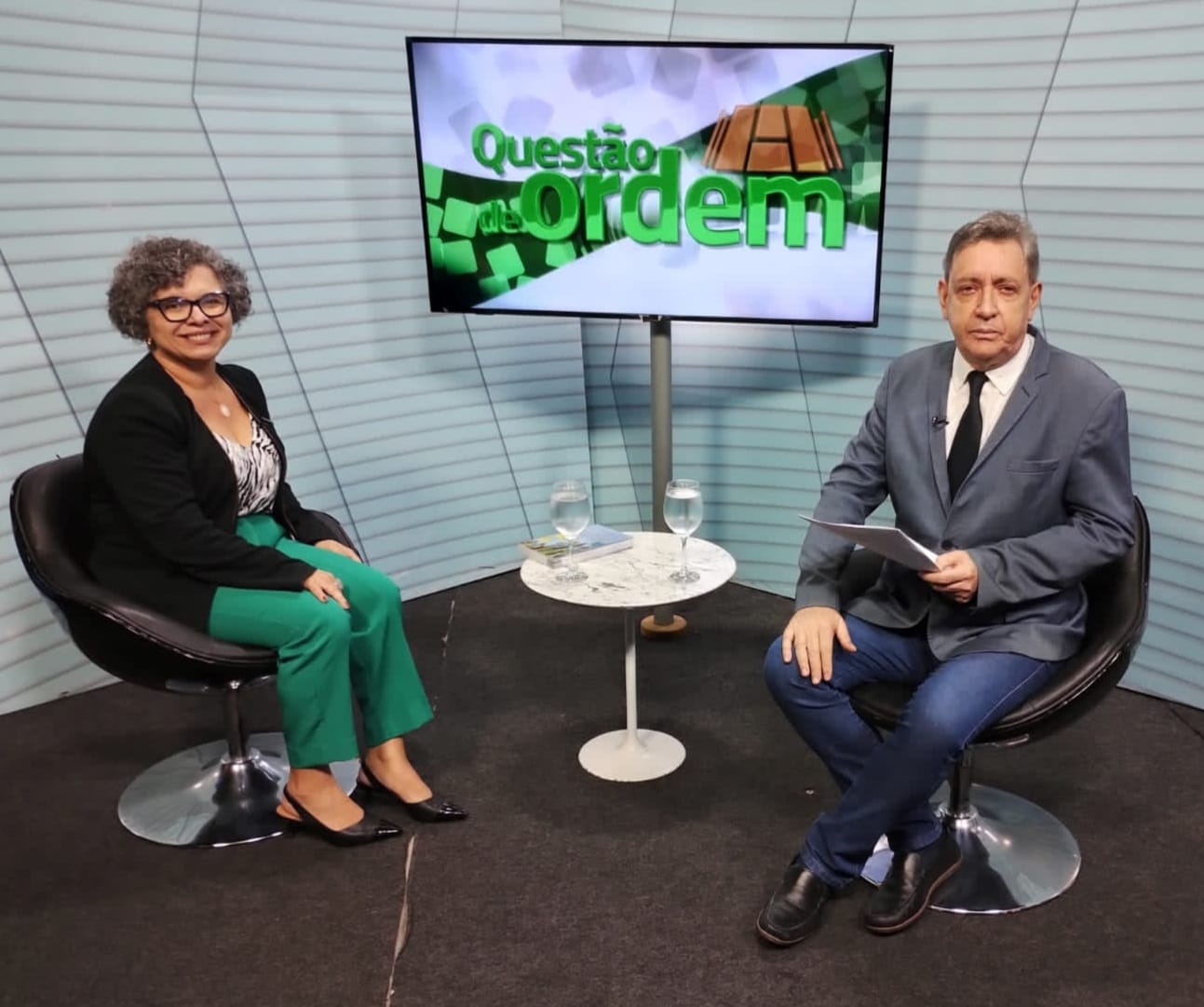 Diana Azevedo, vice-reitora da UFC e jornalista Renato Abreu