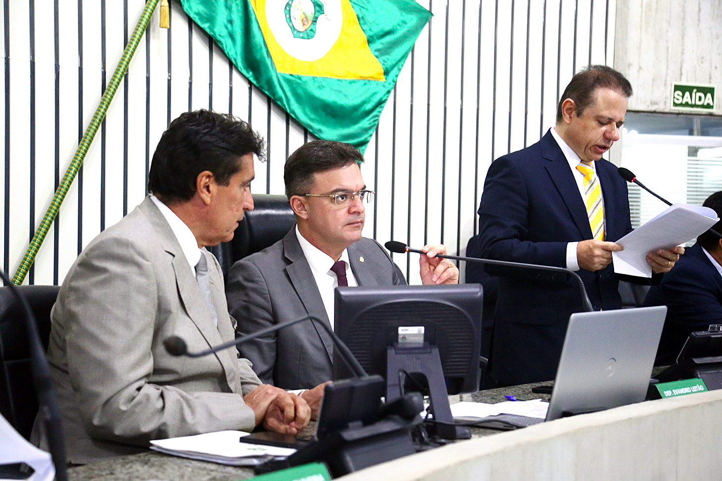 Leitura do expediente da sessão legislativa desta terça-feira