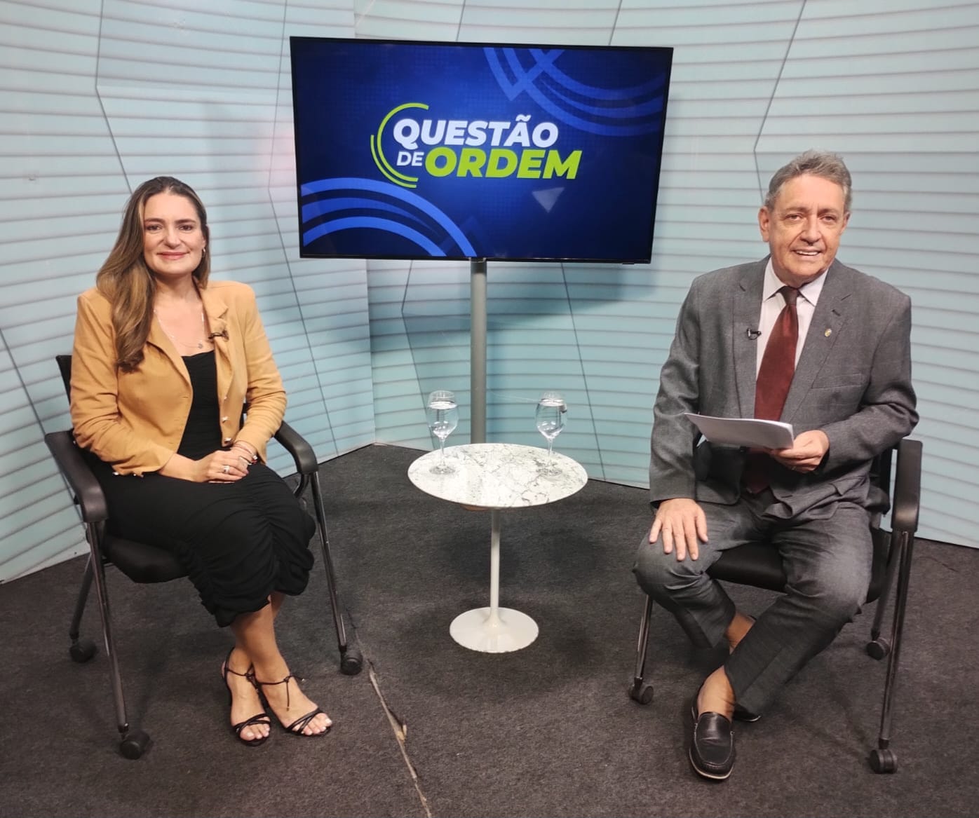 Senadora Augusta Brito e jornalista Renato Abreu