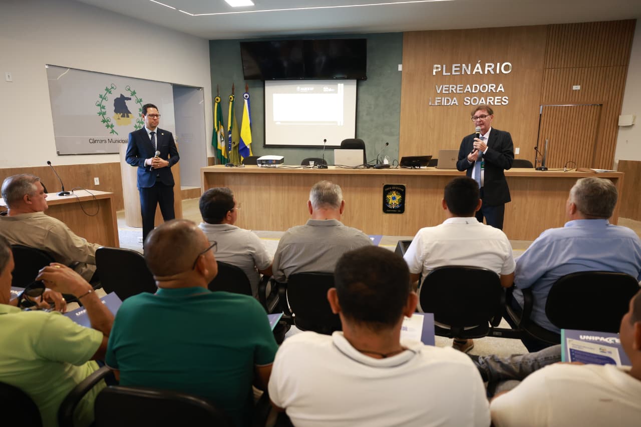 Inclusão e educação legislativa marcam abertura de seminário da Alece em Itapipoca