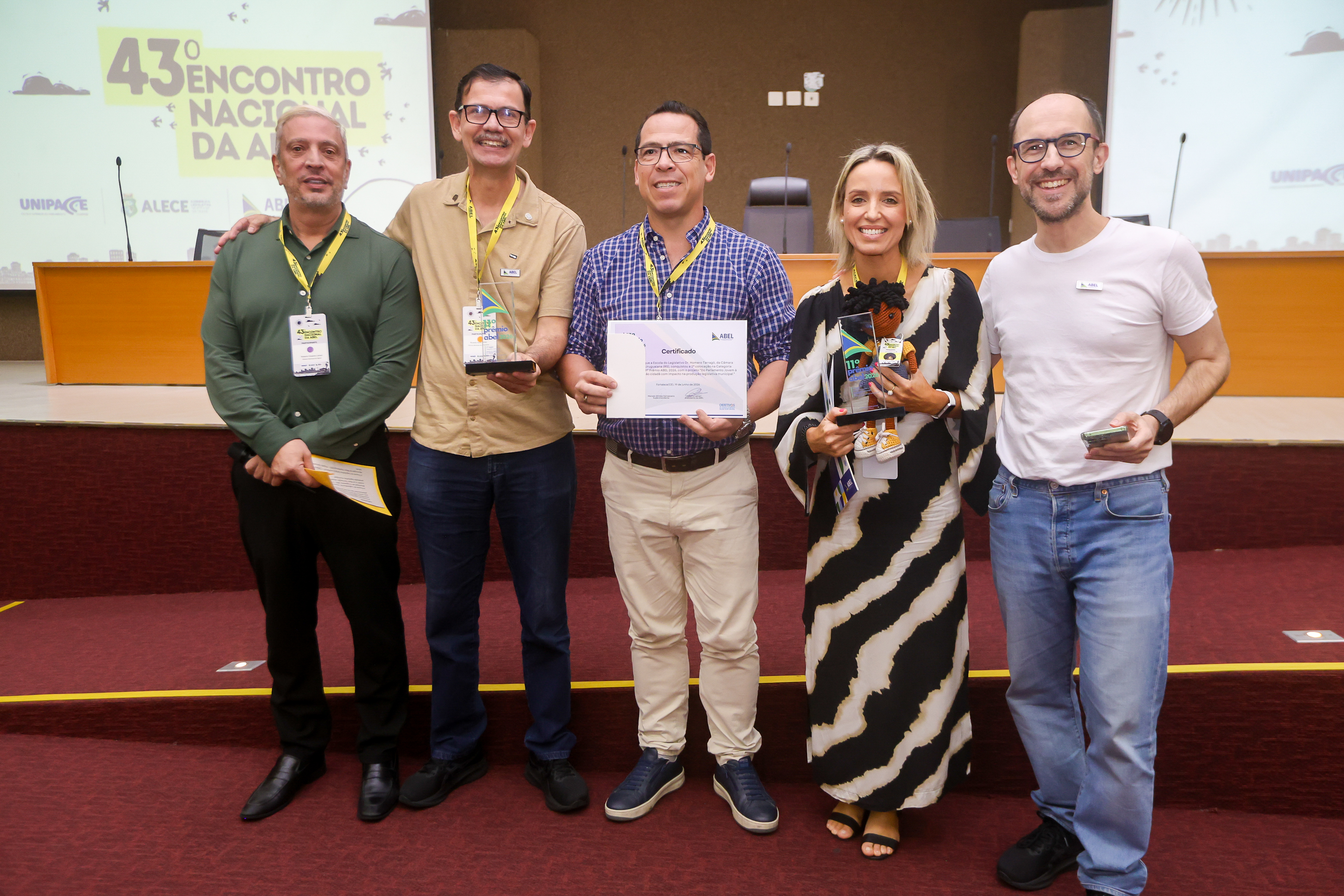 Escolas Legislativas são premiadas em encerramento do 43° Encontro Nacional