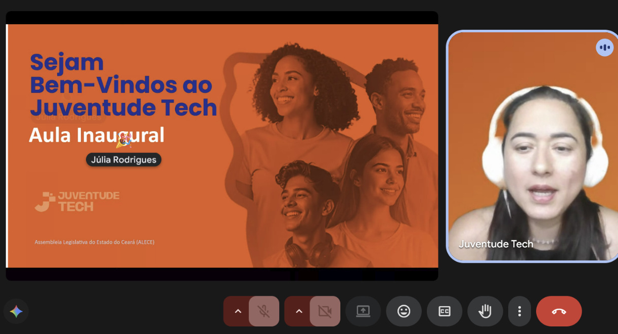 Jovens de 16 municípios cearenses participaram da aula inaugural da formação em tecnologia