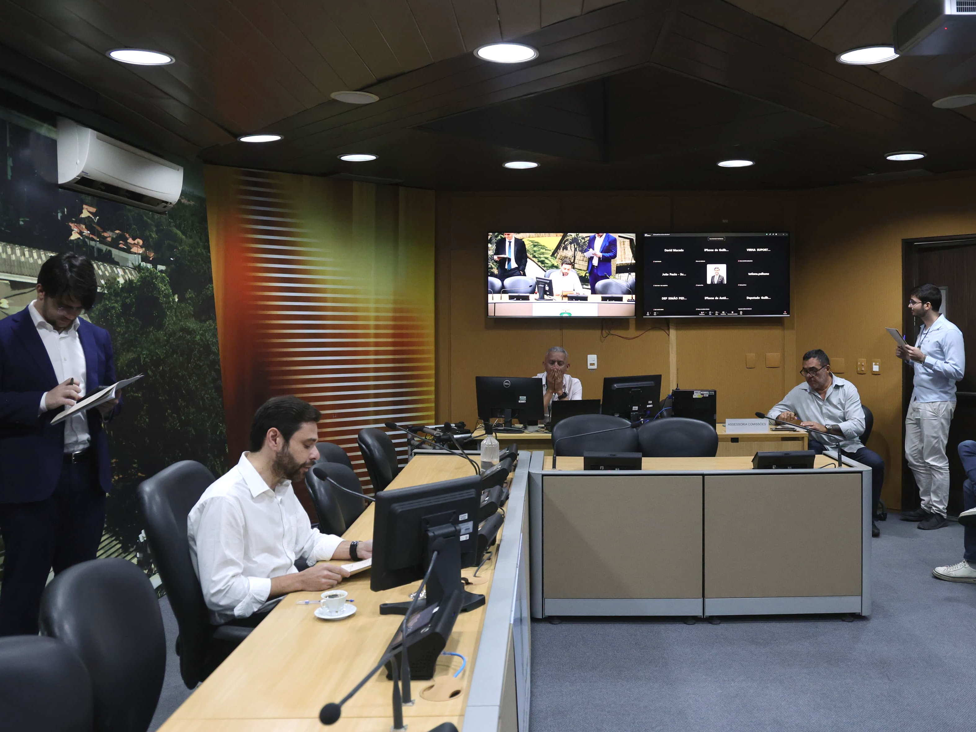 As reuniões foram conduzidas pelo deputado Júlio César Filho