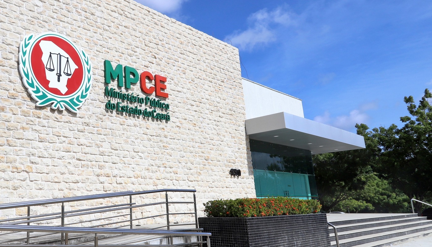Alece realiza solene pelos 20 anos da Associação dos Servidores do Ministério Público do Ceará