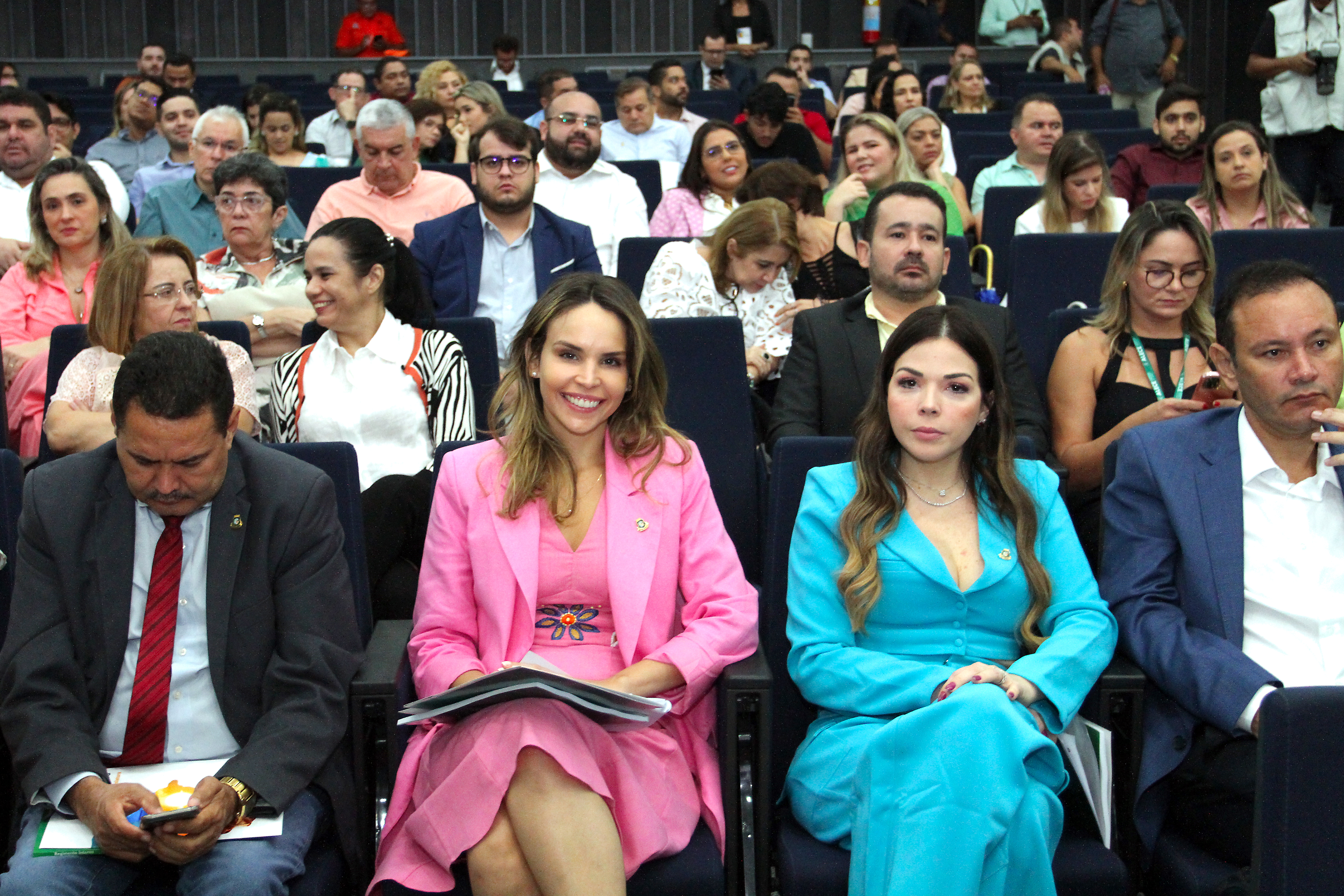 Alece dá boas-vindas aos parlamentares eleitos - Auditório Murilo Aguiar