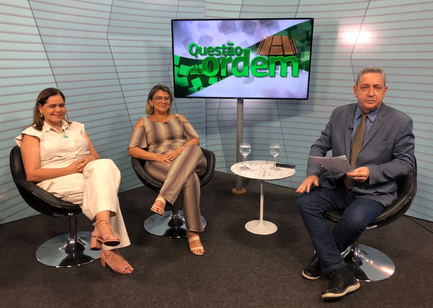 Vice-presidente da Associação Fortaleza Down, Alessandra Costa, psicopedagoga Luciana Bem e jornalista Renato Abreu