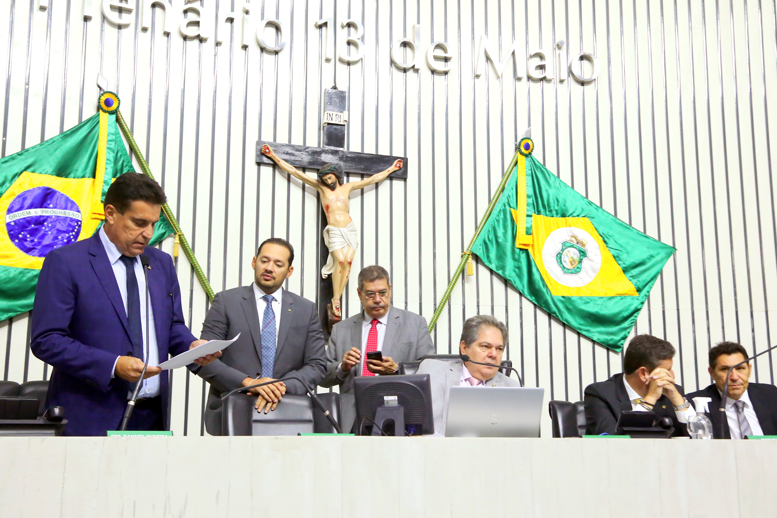 Votação realizada durante sessão legislativa desta quinta-feira