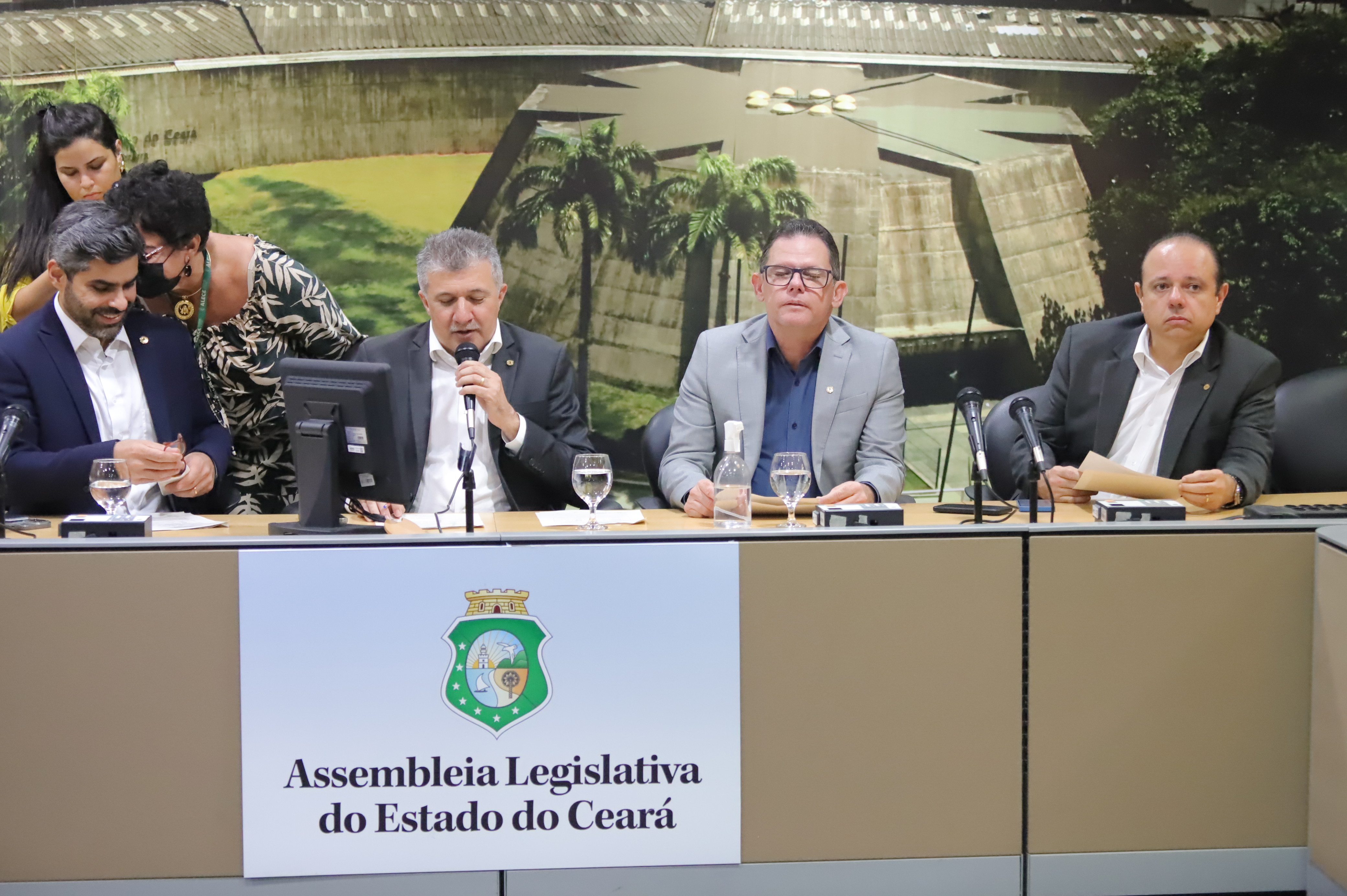 Comissões técnicas aprovam nove matérias nesta quarta