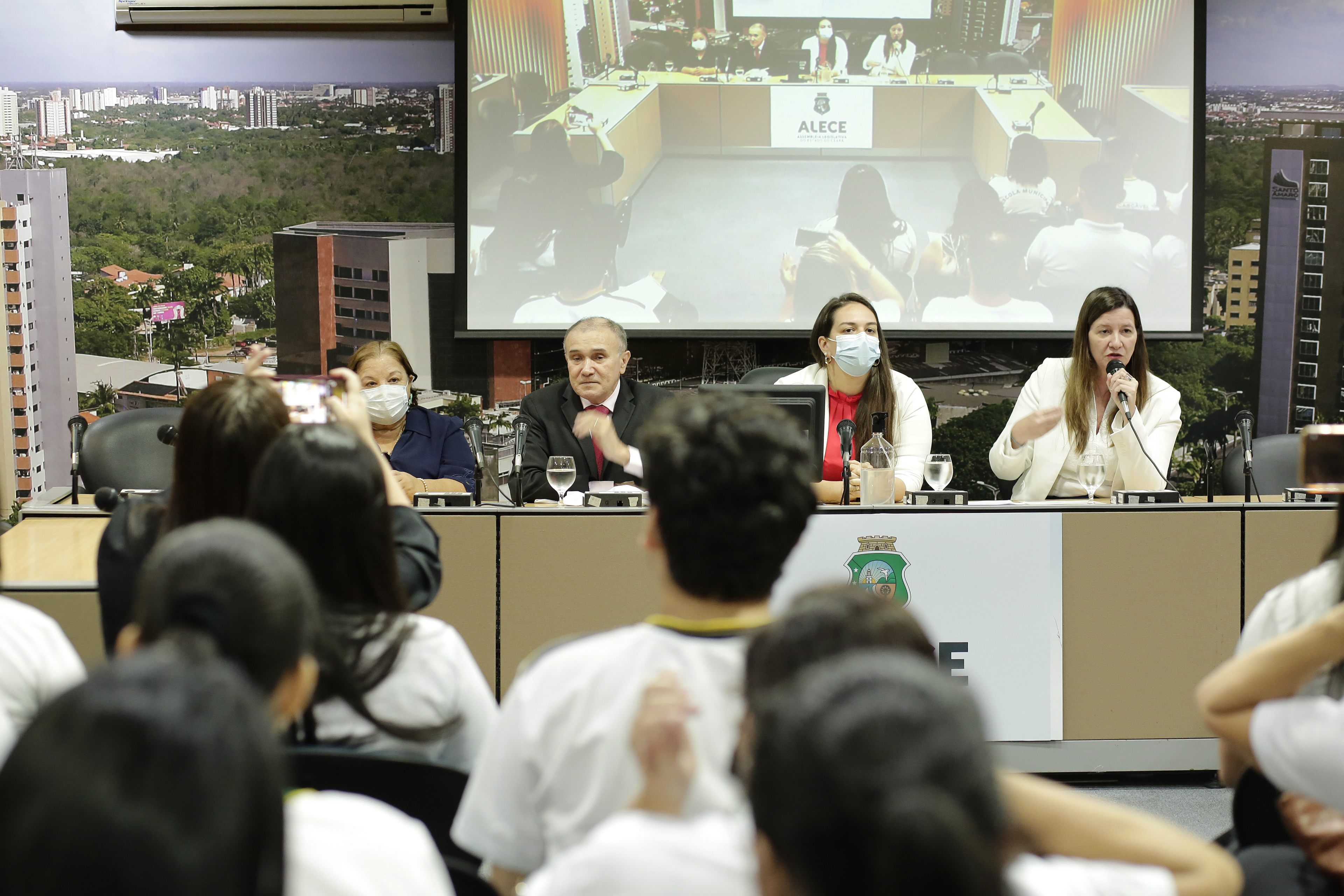 Debate alerta para prejuízos causados pelo trabalho infantil na vida de crianças e adolescentes