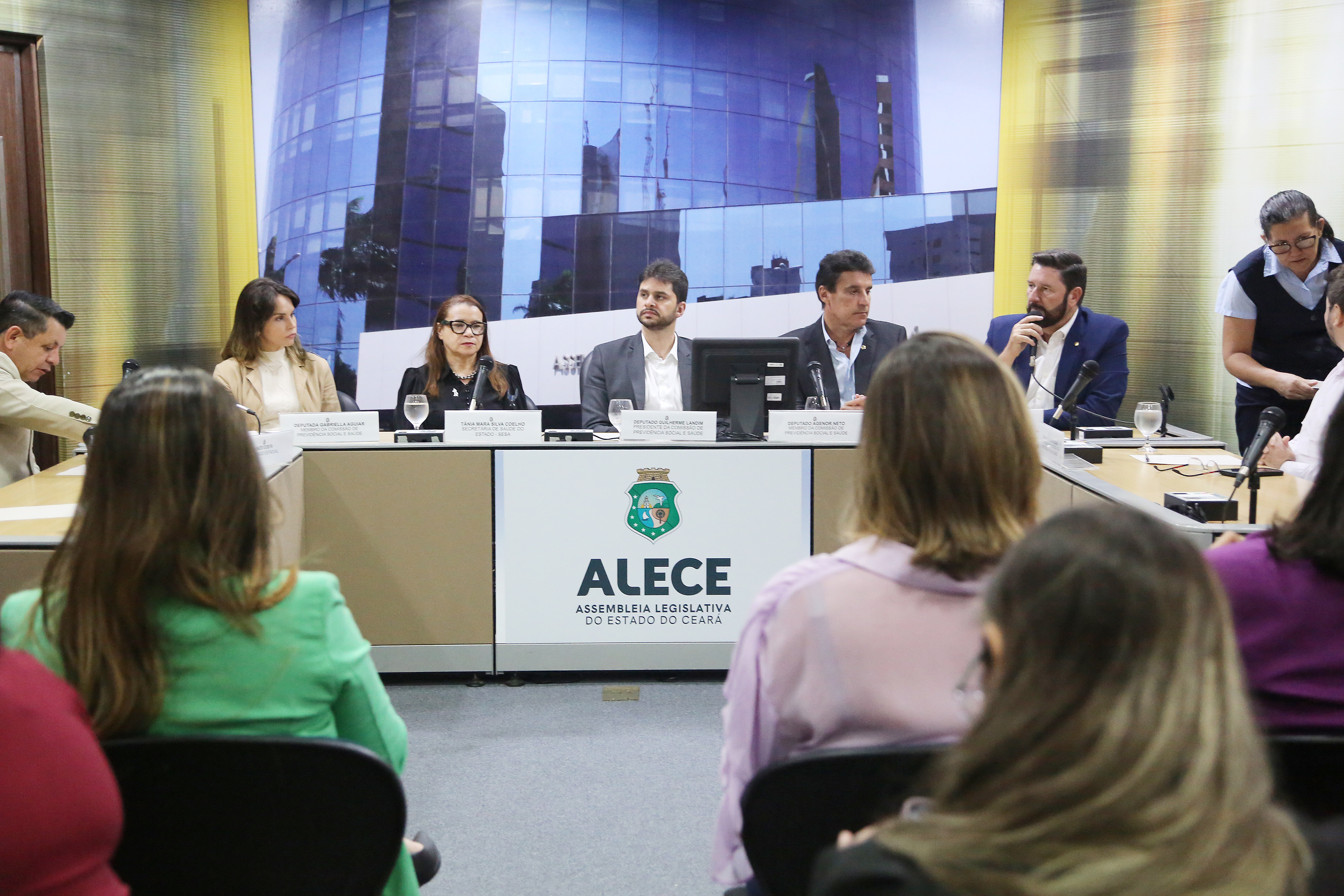 Secretária de Saúde afirma que Estado já reduziu em 60% a fila de cirurgias eletivas