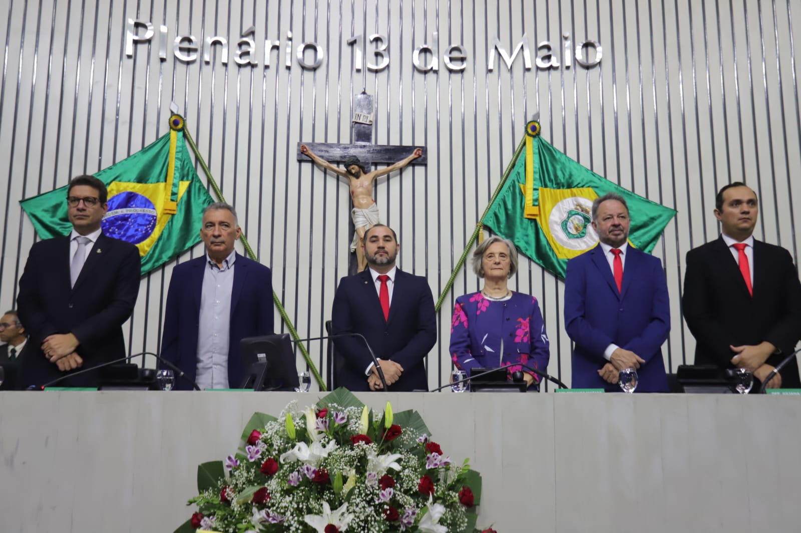 Rosana Garjulli Sales recebe Título de Cidadã Cearense na Alece