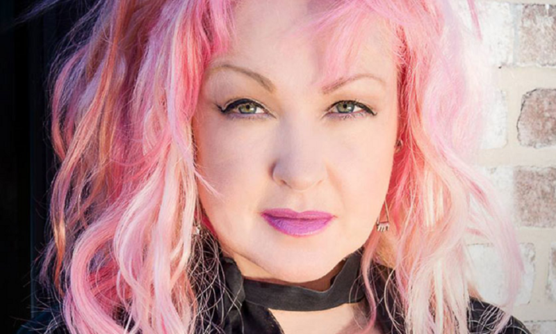 Lembranças 96 apresenta sucessos da cantora Cyndi Lauper