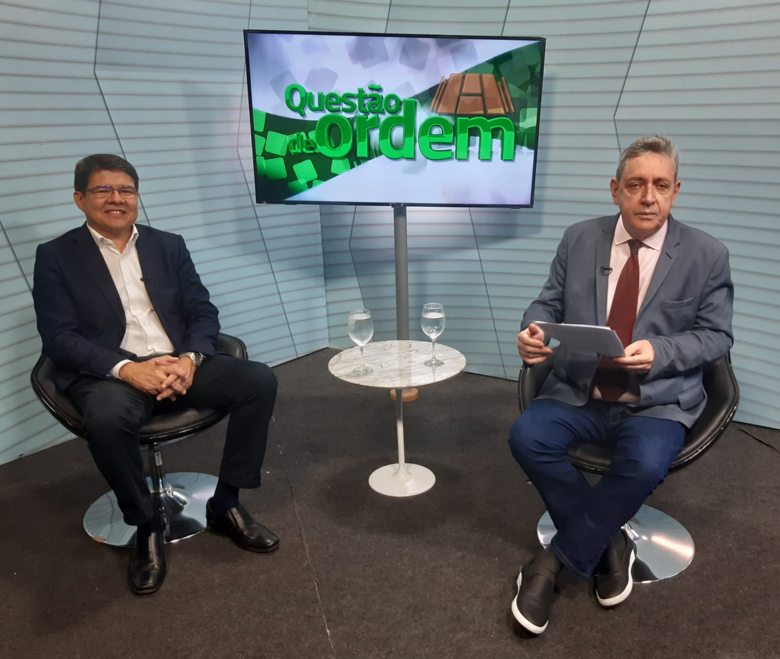 Silvio Carlos Ribeiro, secretário executivo do agronegócio da SDE e jornalista Renato Abreu