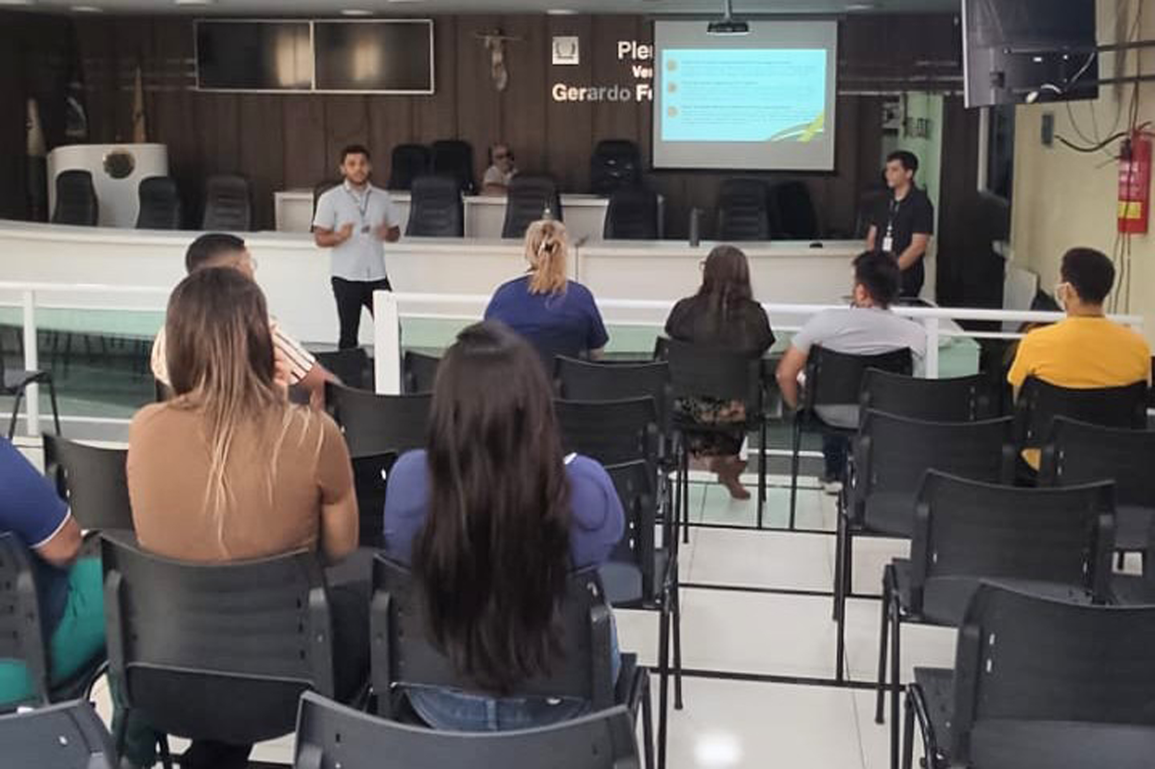 Célula  de Sustentabilidade e Gestão Ambiental compartilha experiências em gestão ambiental  da Alece