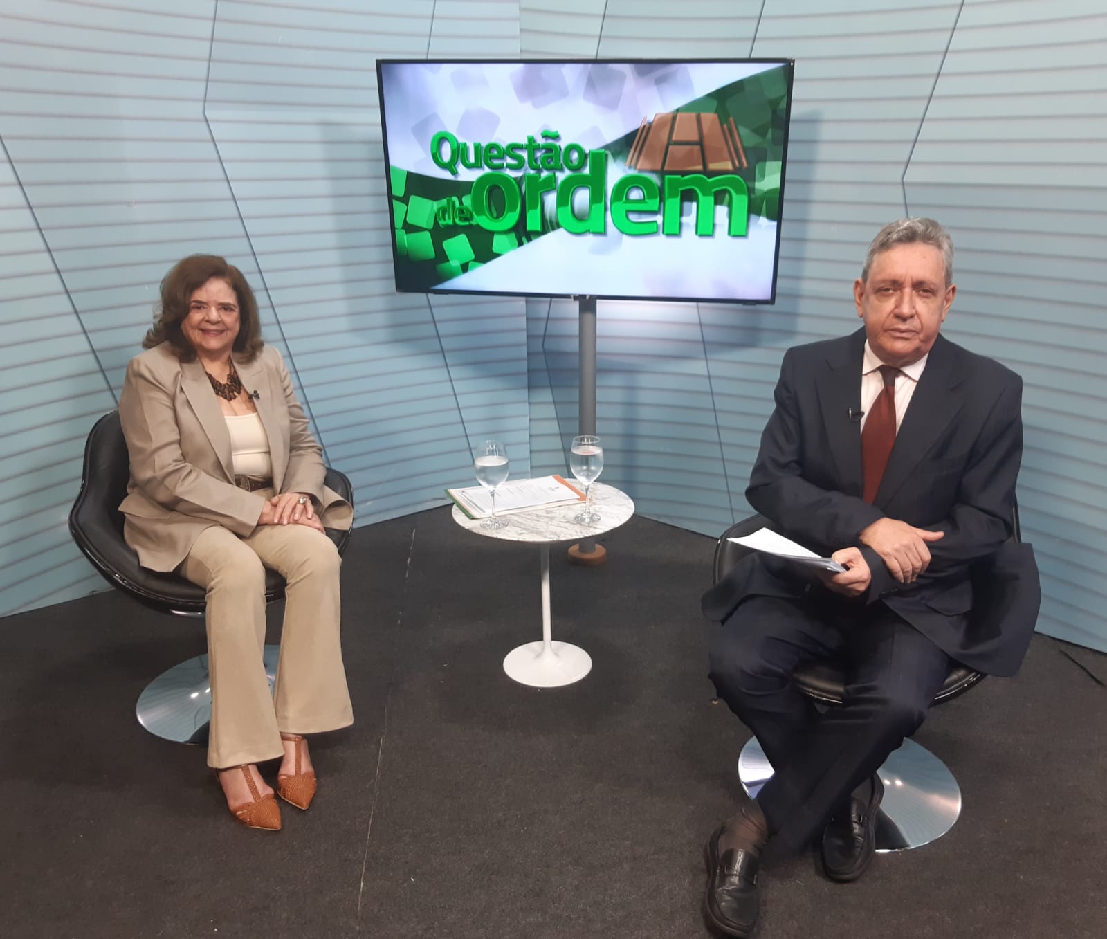 Secretária das Relações Internacionais do Ceará e jornalista Renato Abreu