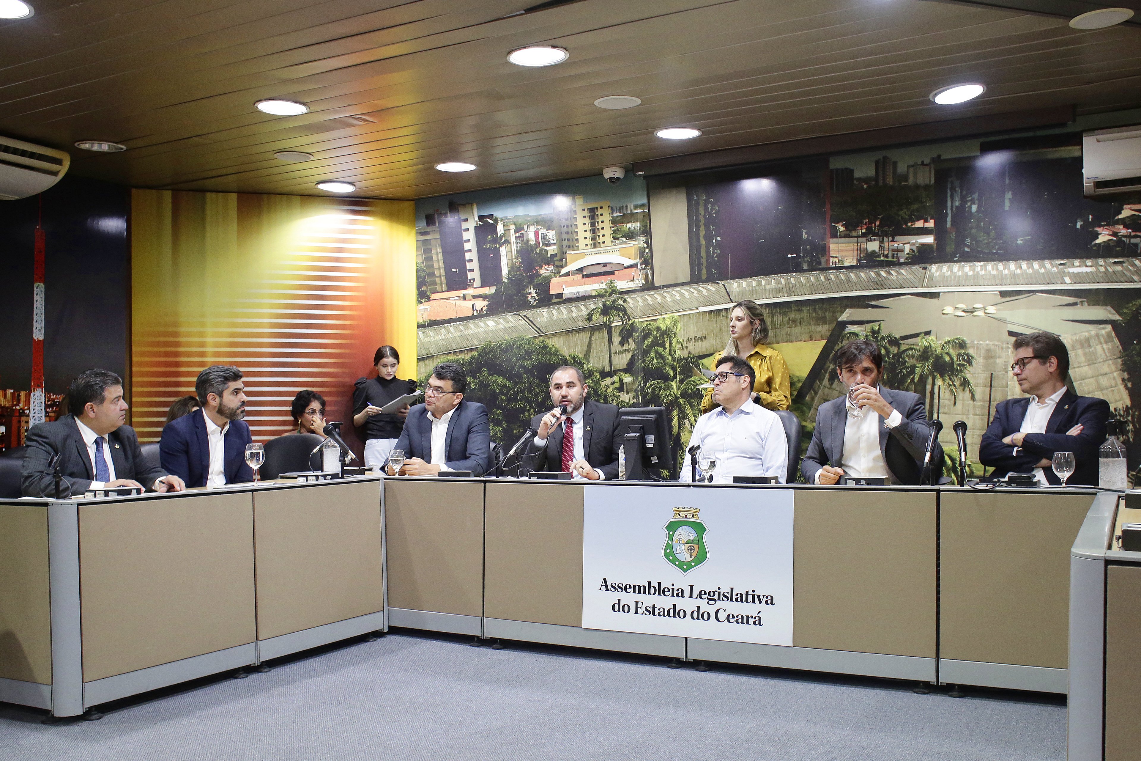 Comissões Conjuntas aprovam cinco  projetos durante reunião extraordinária