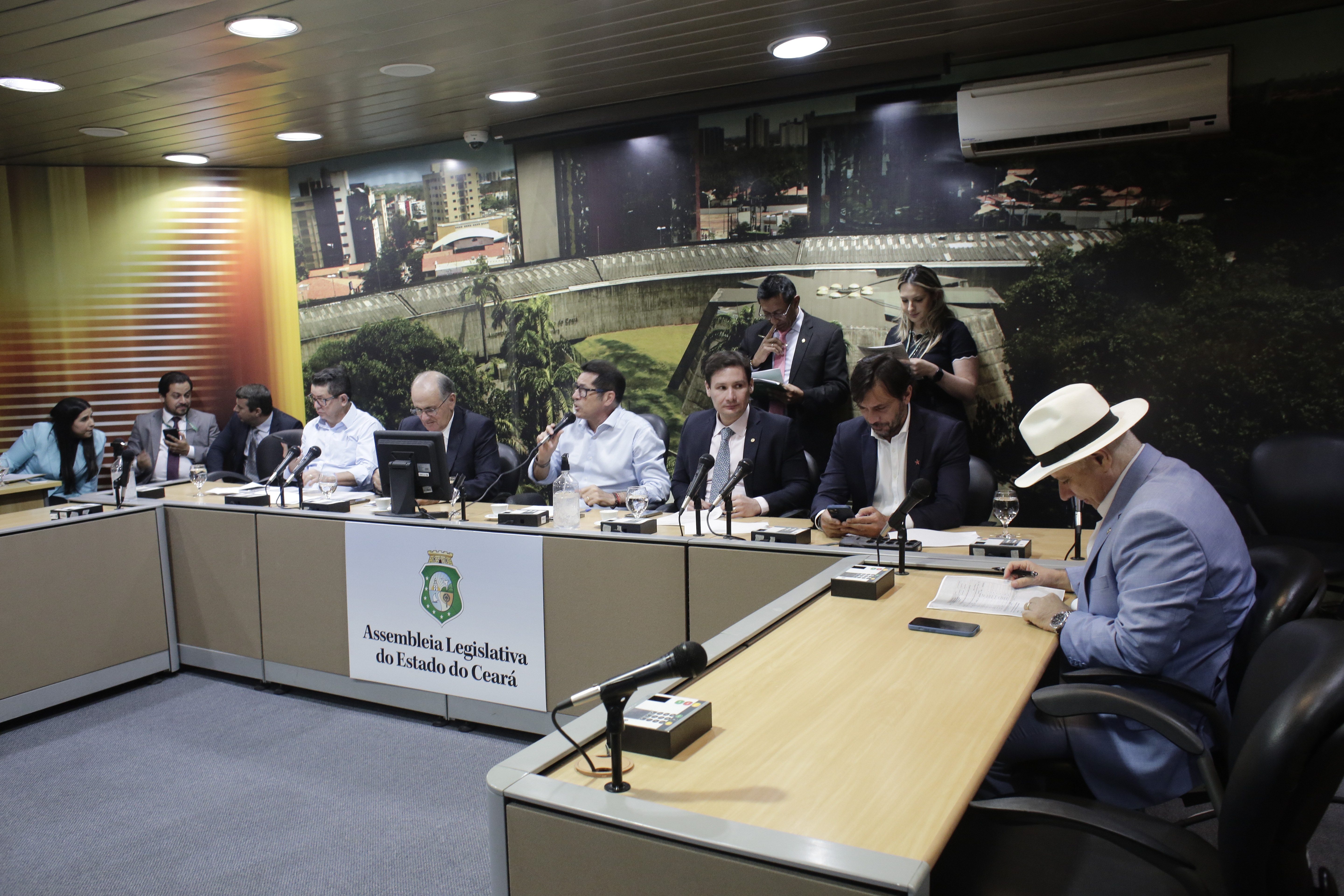 CCJR aprova 31 projetos de parlamentares nesta terça-feira