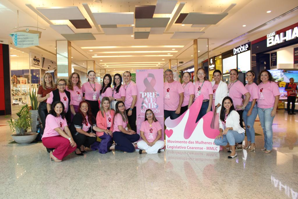 Alece promove ações de prevenção ao câncer de mama no RioMar Kennedy