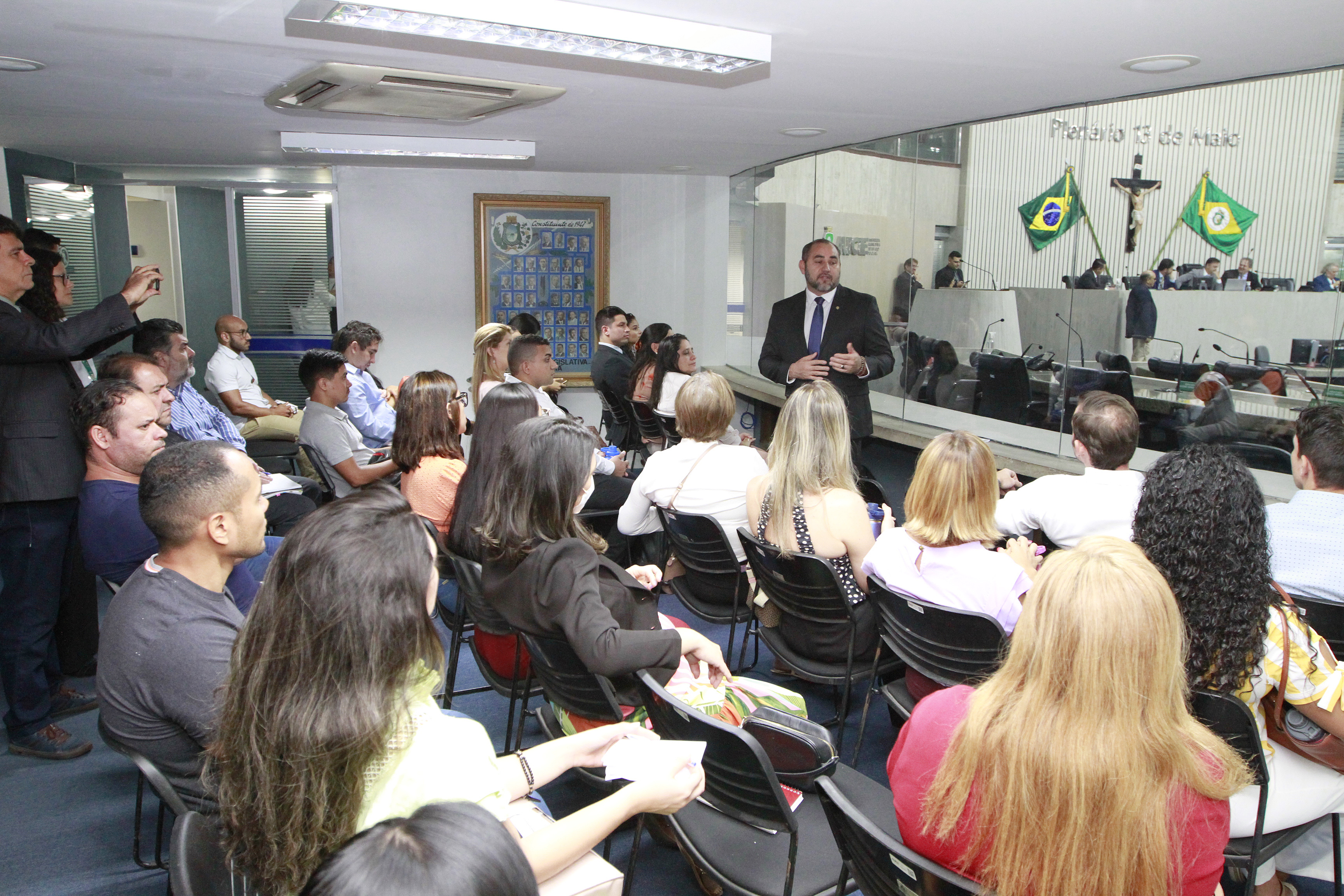 Estudantes de Direito e do ensino médio visitam a Alece nesta quarta-feira