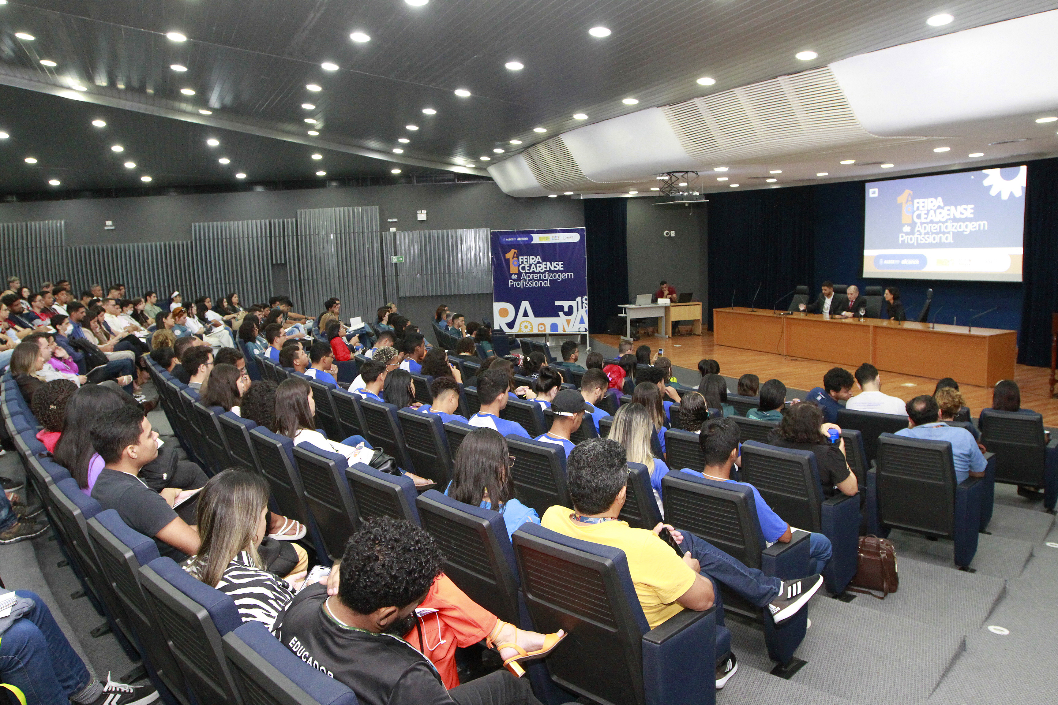 Feira de Aprendizagem Profissional debate sobre oportunidades de trabalho