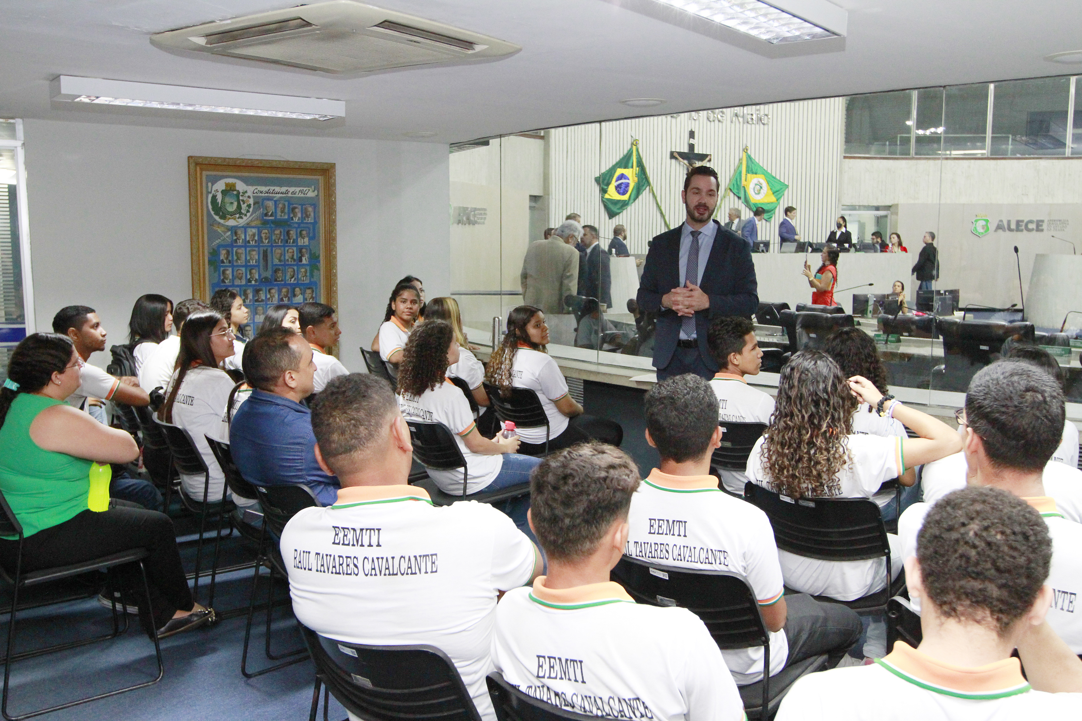 Alunos de Itaitinga e Fortaleza conhecem a Alece nesta terça-feira