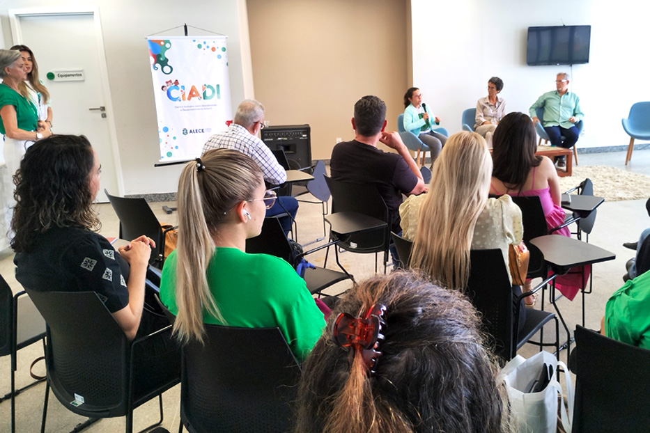 Roda de conversa para debater o tema “Novembro Verde: os passos da homeopatia no Ceará”