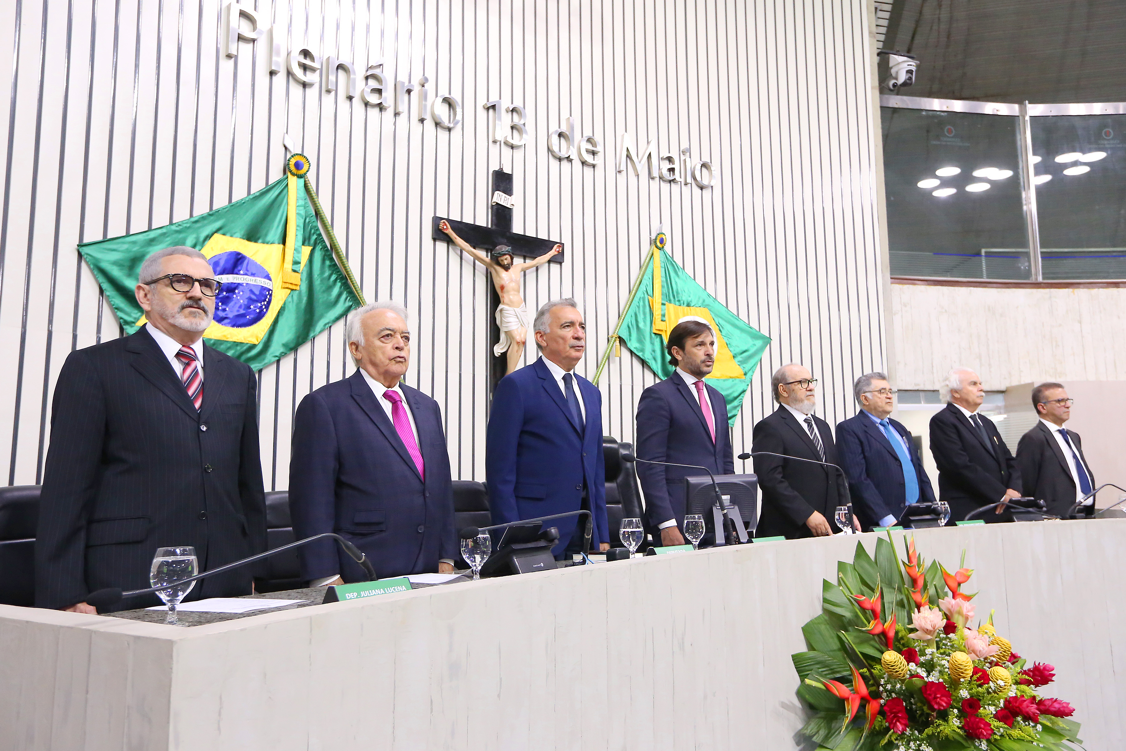 Alece reconhece importância da Sobrames para a literatura cearense em sessão solene