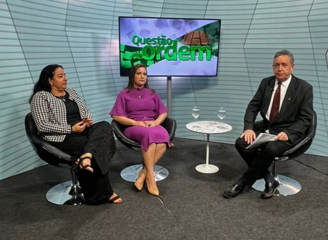 Lídia Lourinho, Cristiane Leitão e jornalista Renato Abreu