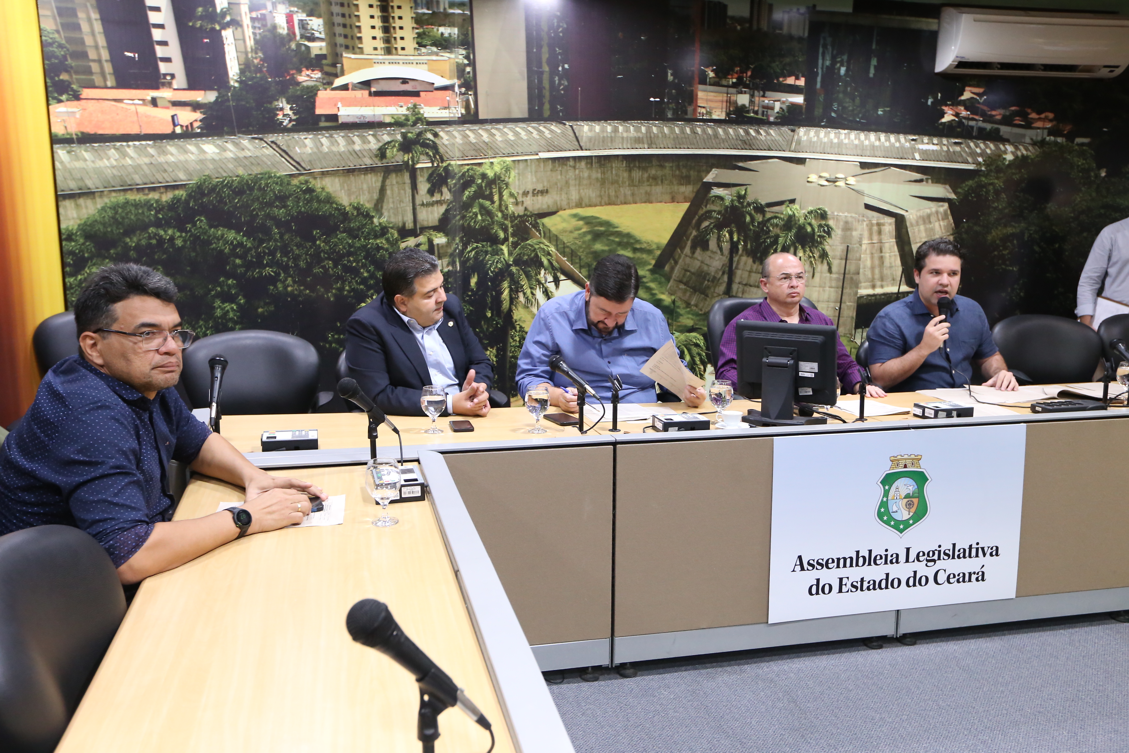 Projetos da LOA 2024 e PPA 2024-2027 são aprovados na Comissão de Orçamento