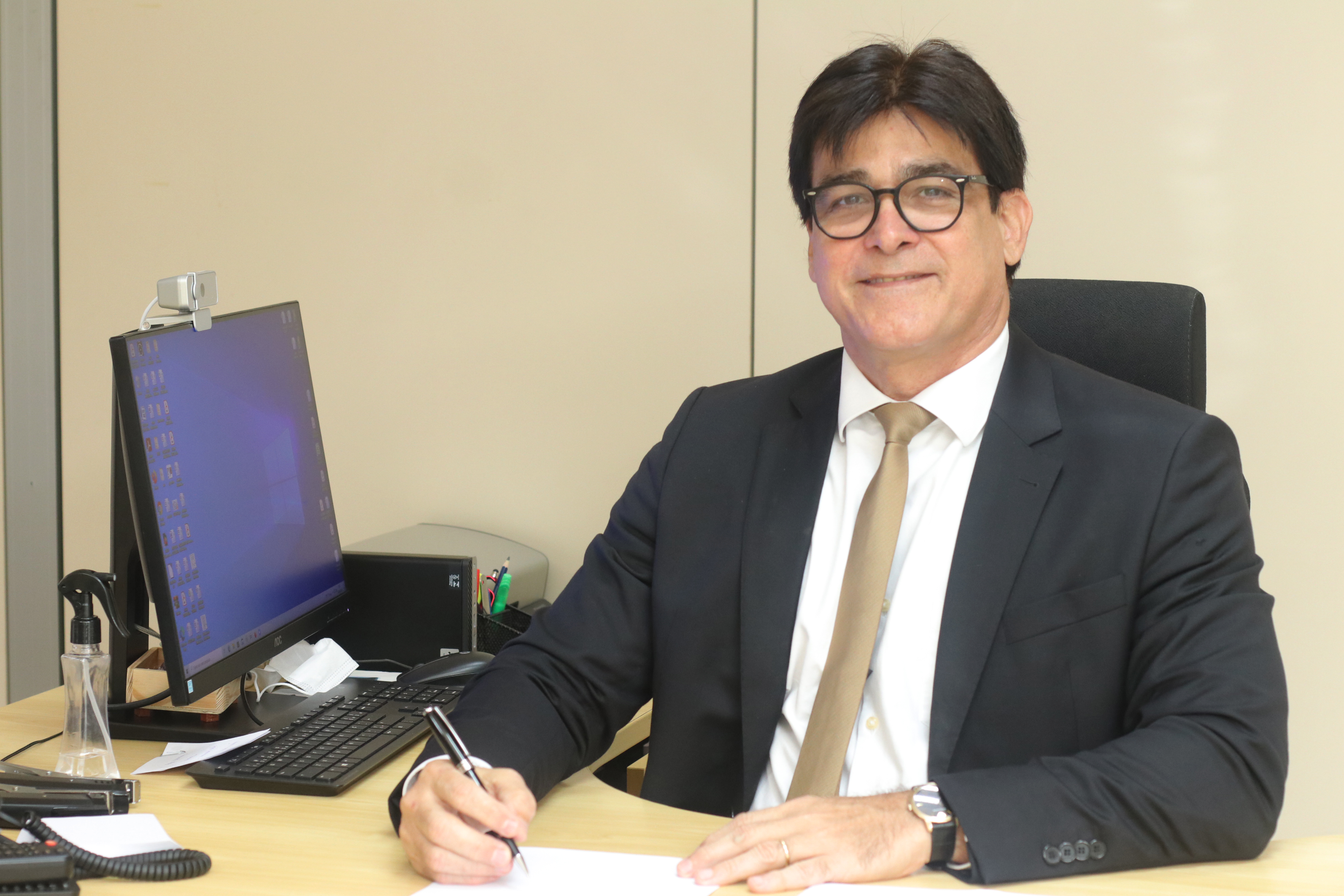 Diretor legislativo da Alece, Fabrício Machado Segunda