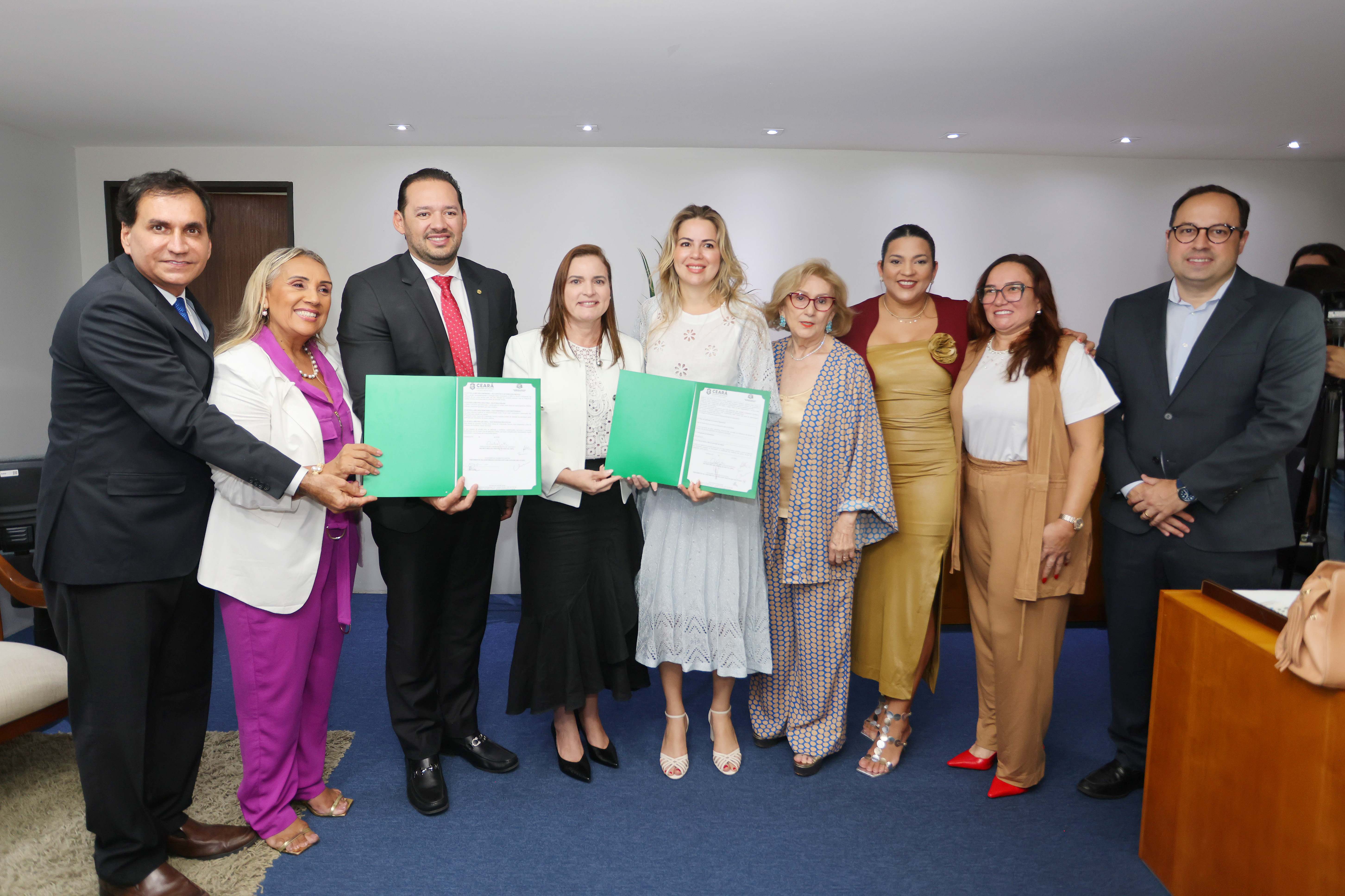 Alece e Secretaria da Proteção Social assinam termo de cooperação para repasse de vacinas