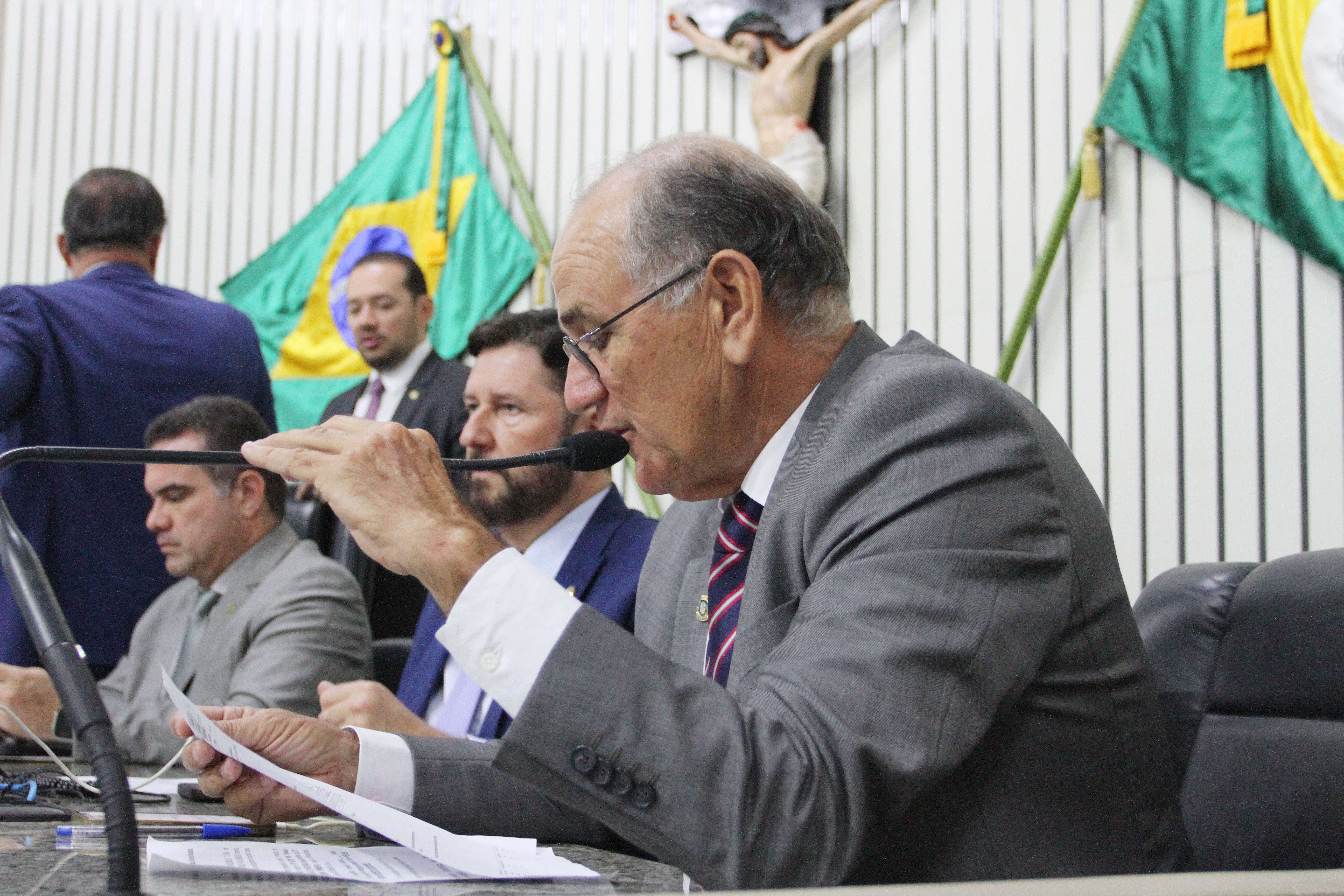 Comissões da Alece aprovam quatro projetos na manhã desta terça-feira