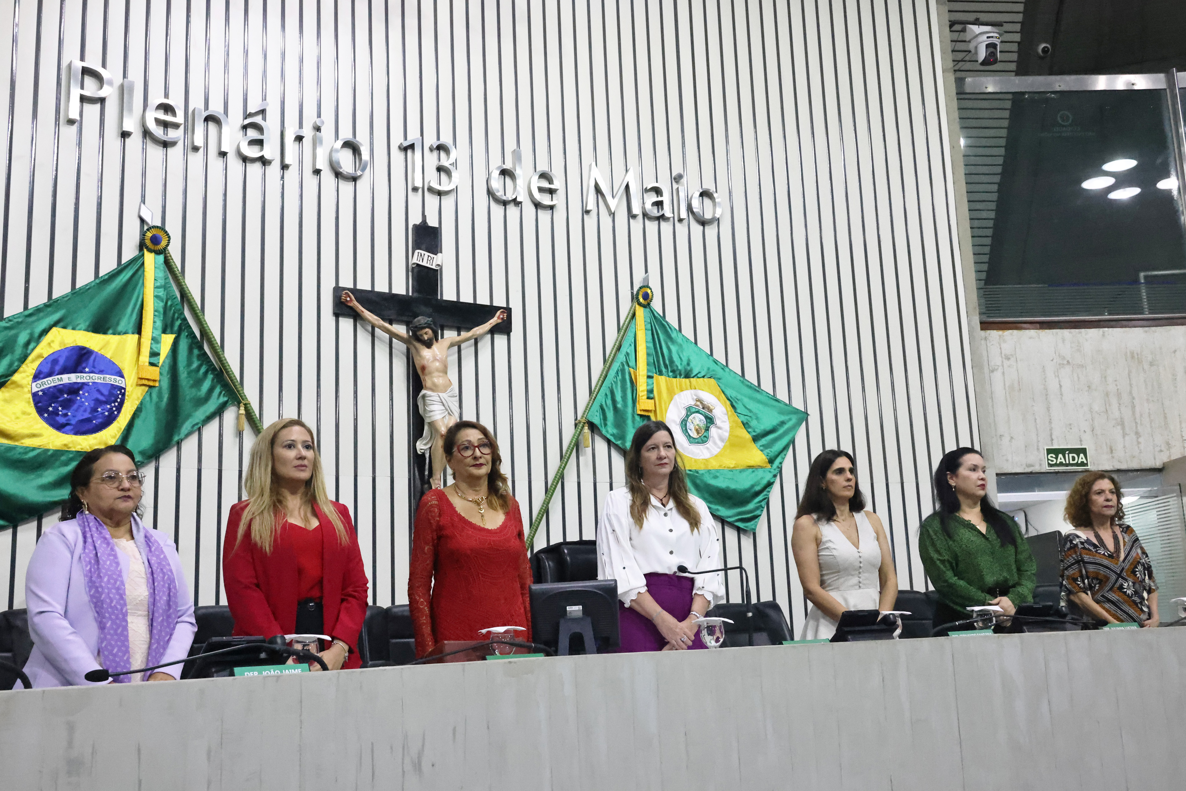 Alece celebra os 38 anos do Conselho Cearense dos Direitos da Mulher