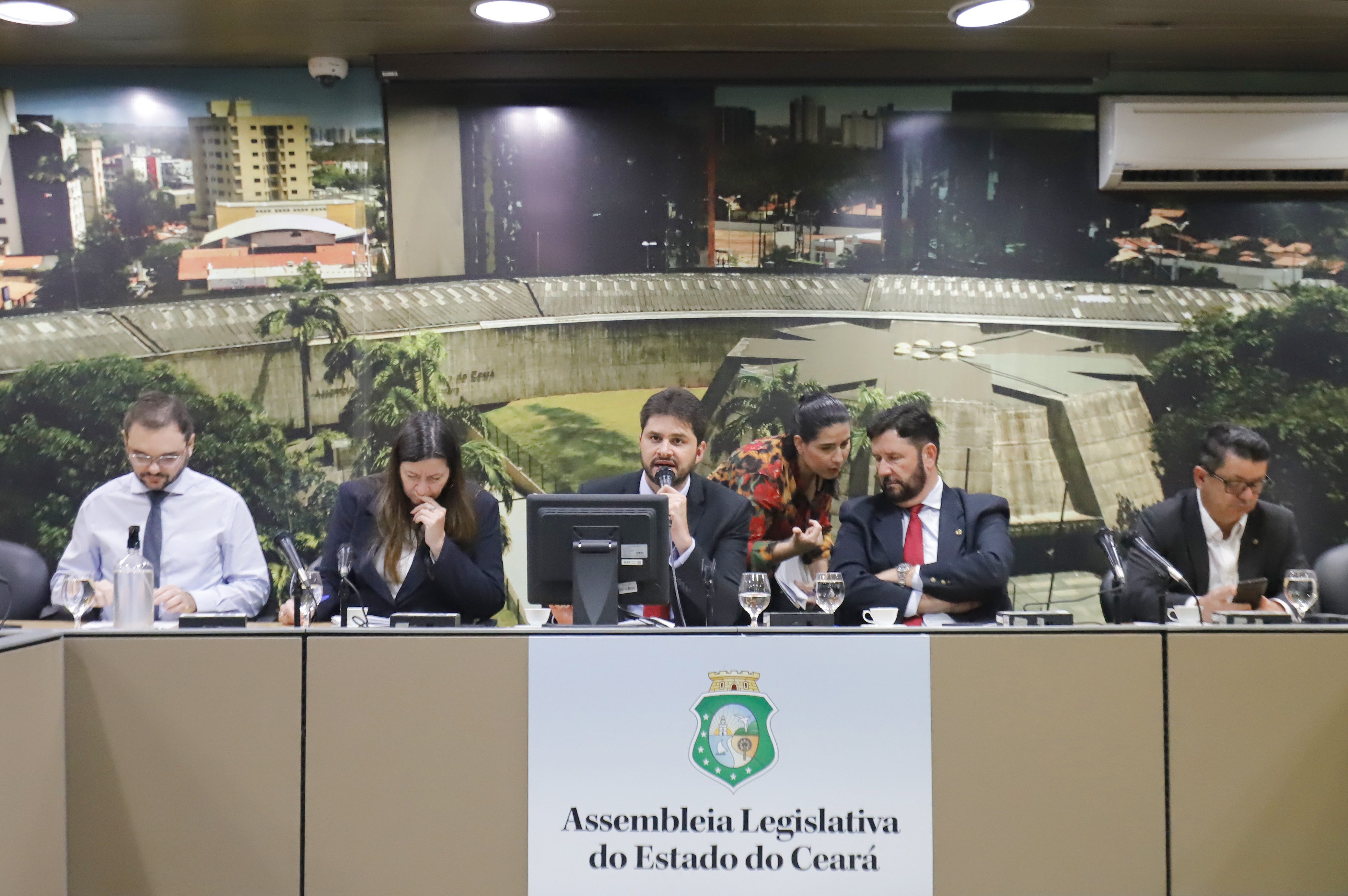 Comissões de Previdência Social e Saúde e de Educação Básica aprovam 26 proposições