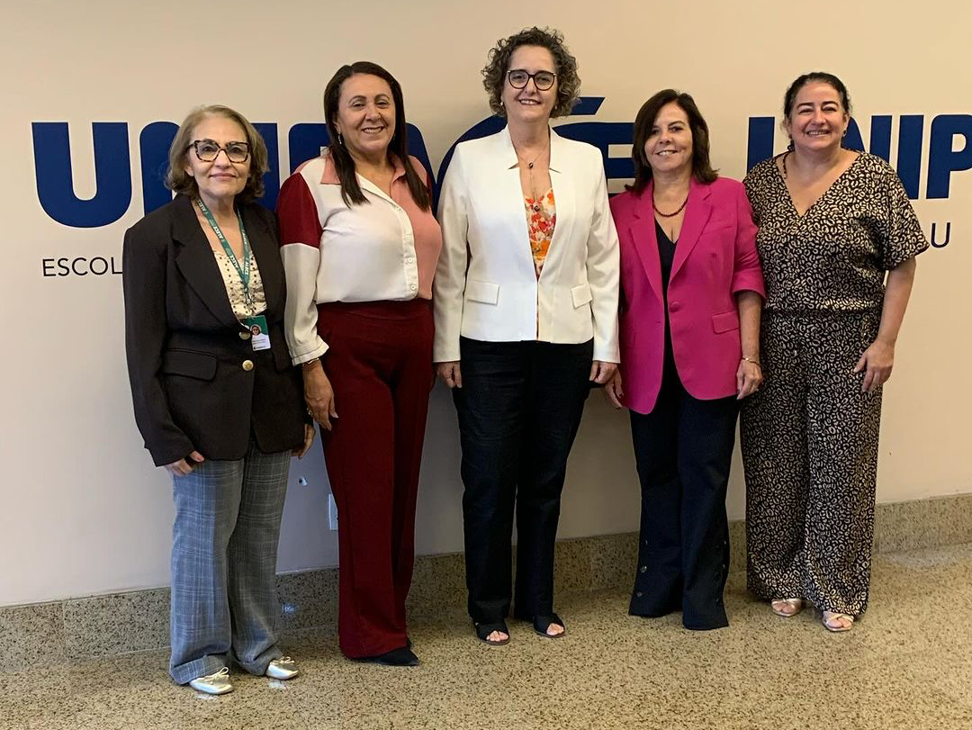 Acordo entre Unipace e FBUni prevê novos projetos de educação legislativa