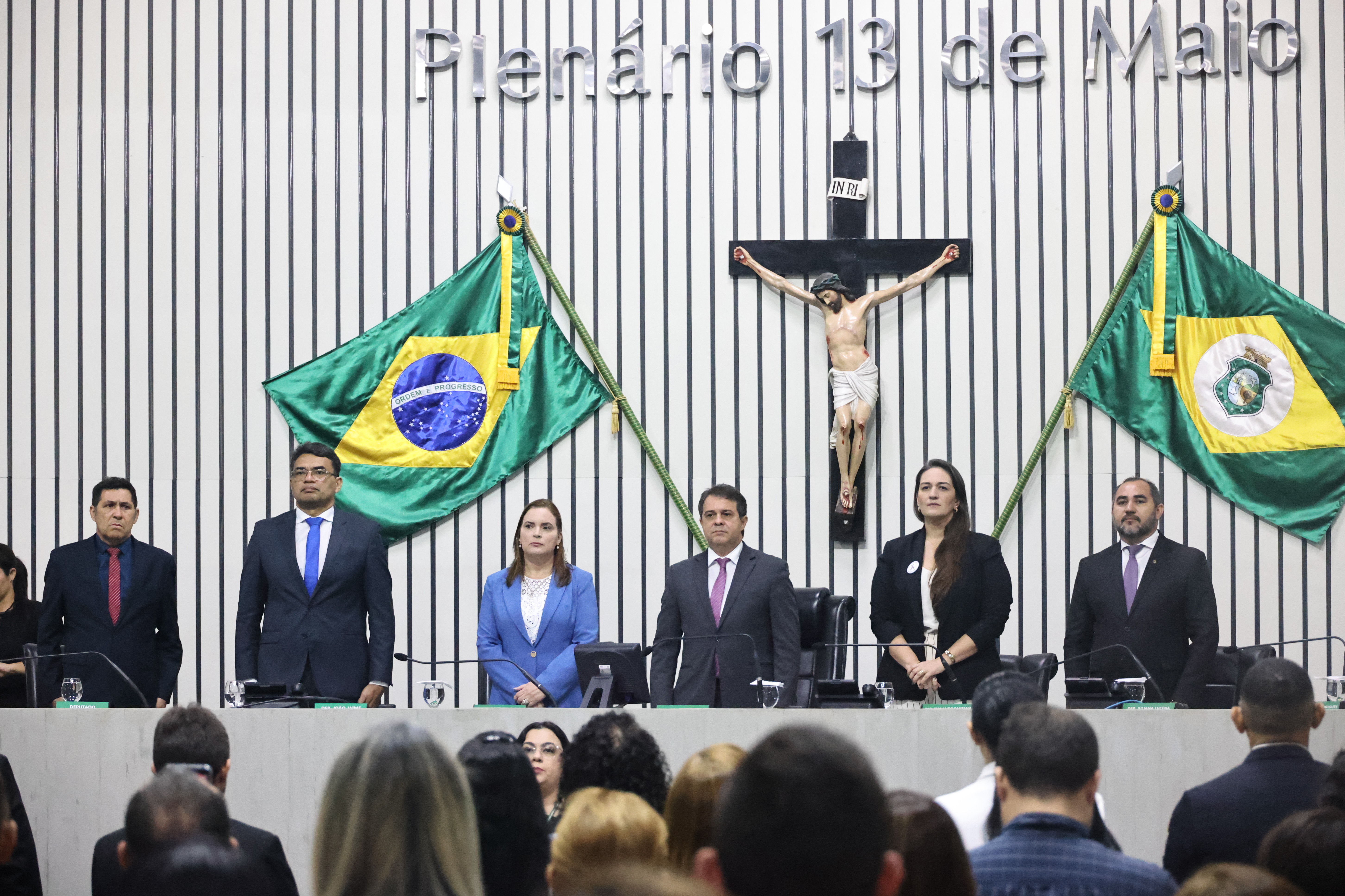 Ações da Alece de atendimento e inclusão de autistas são destacadas em solenidade