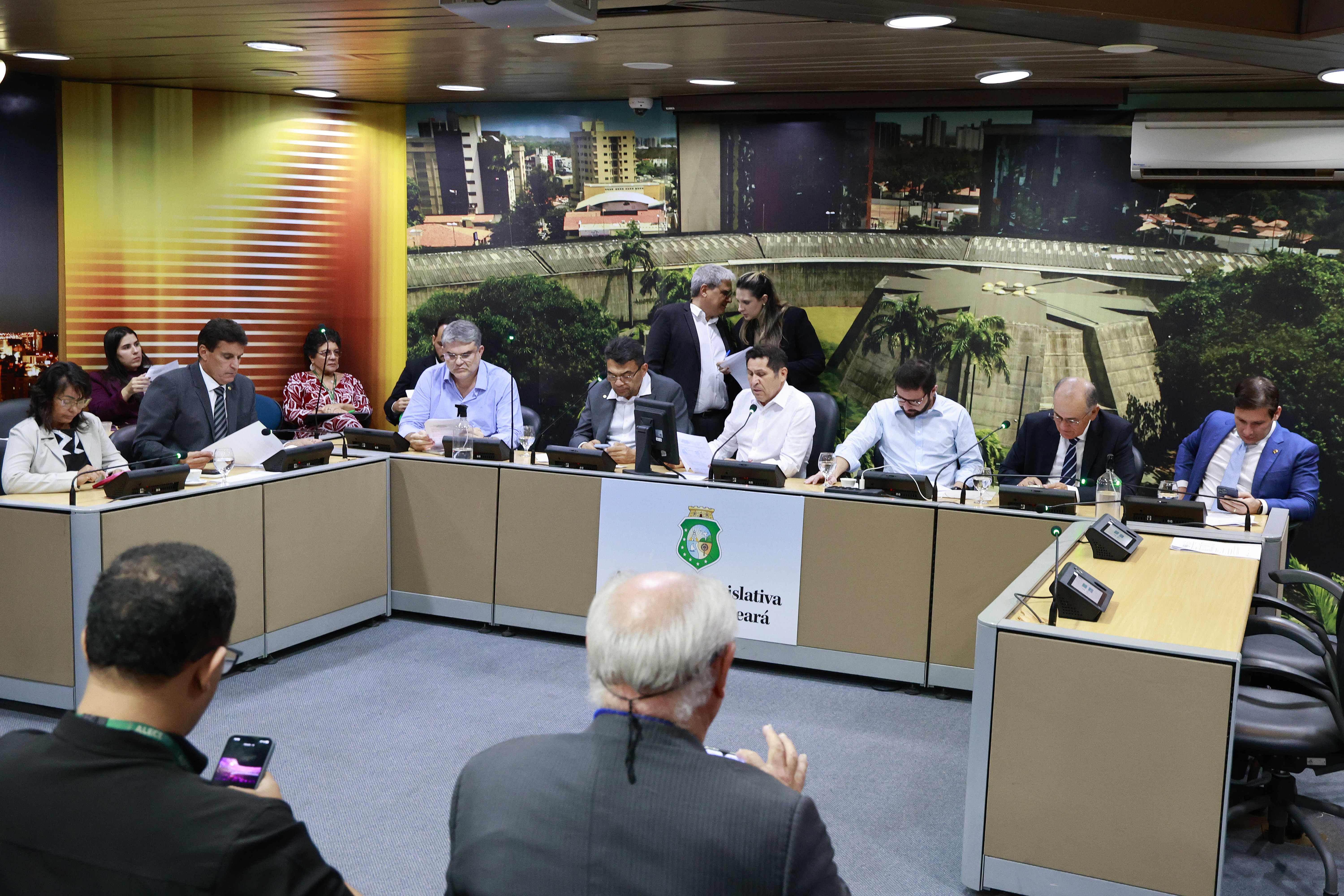 Comissões aprovam projetos do Executivo e de parlamentares