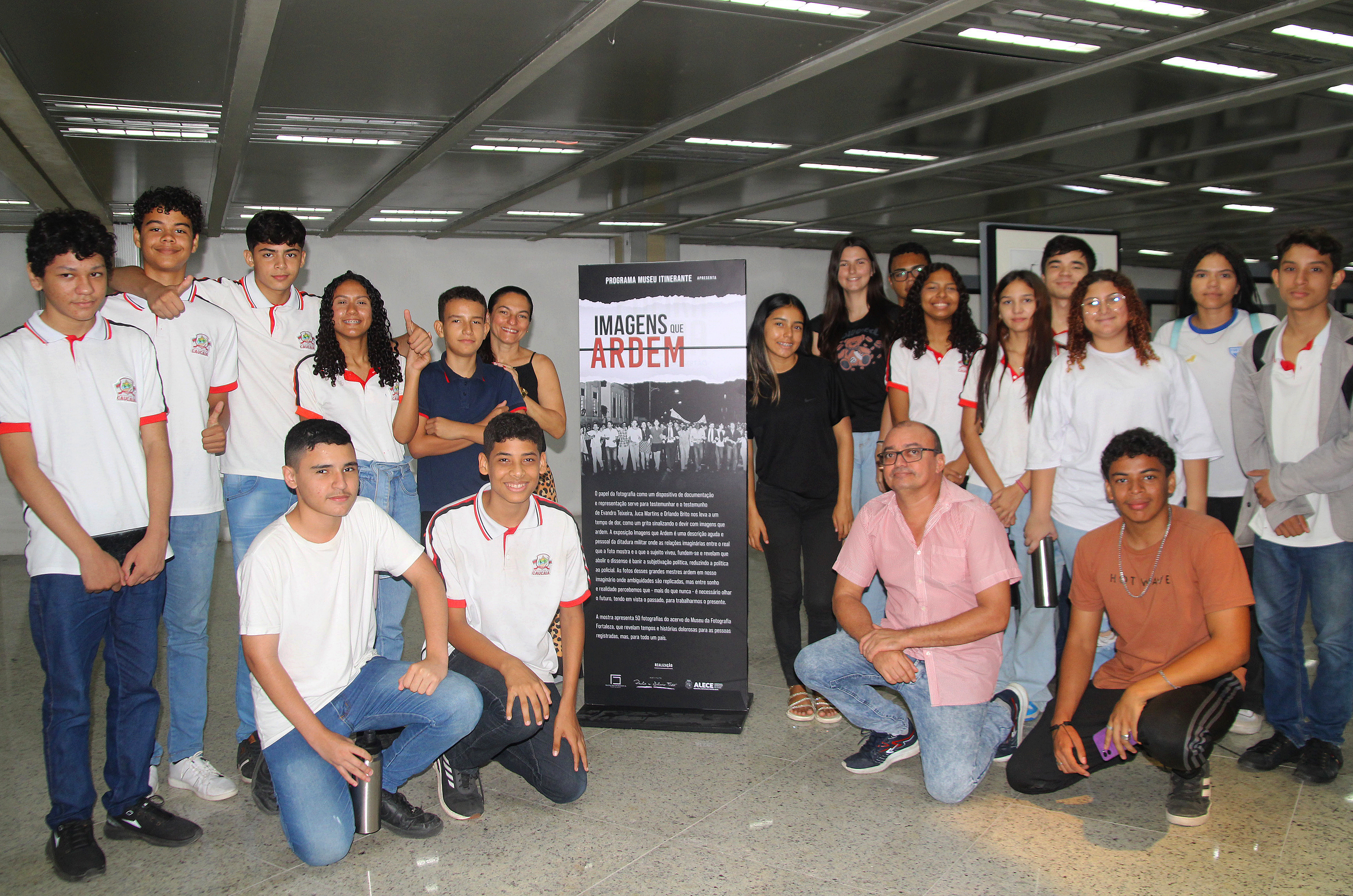 Alunos de Caucaia participam do programa O Parlamento e sua História
