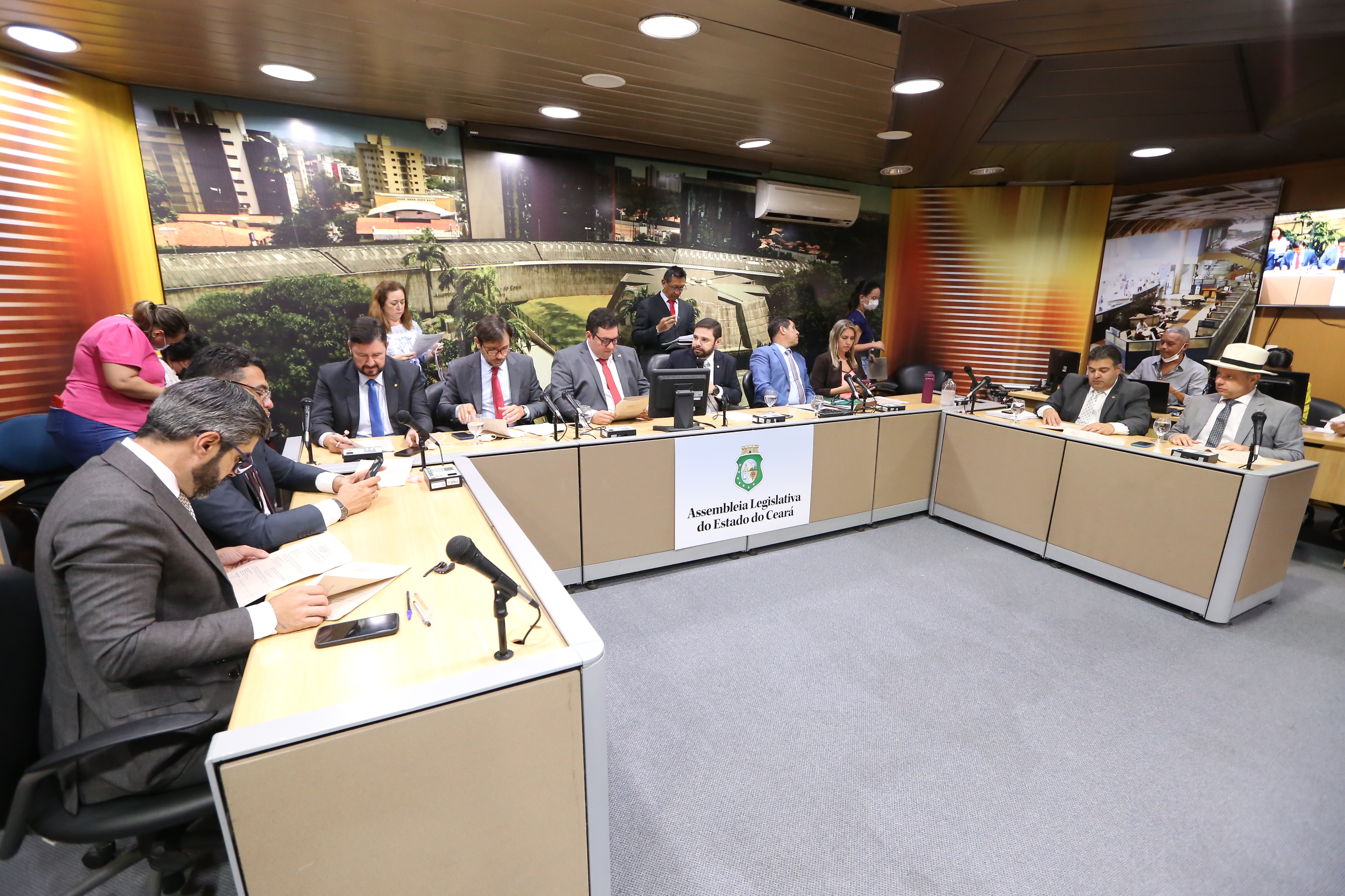 CCJR aprova 66 projetos de parlamentares nesta terça-feira