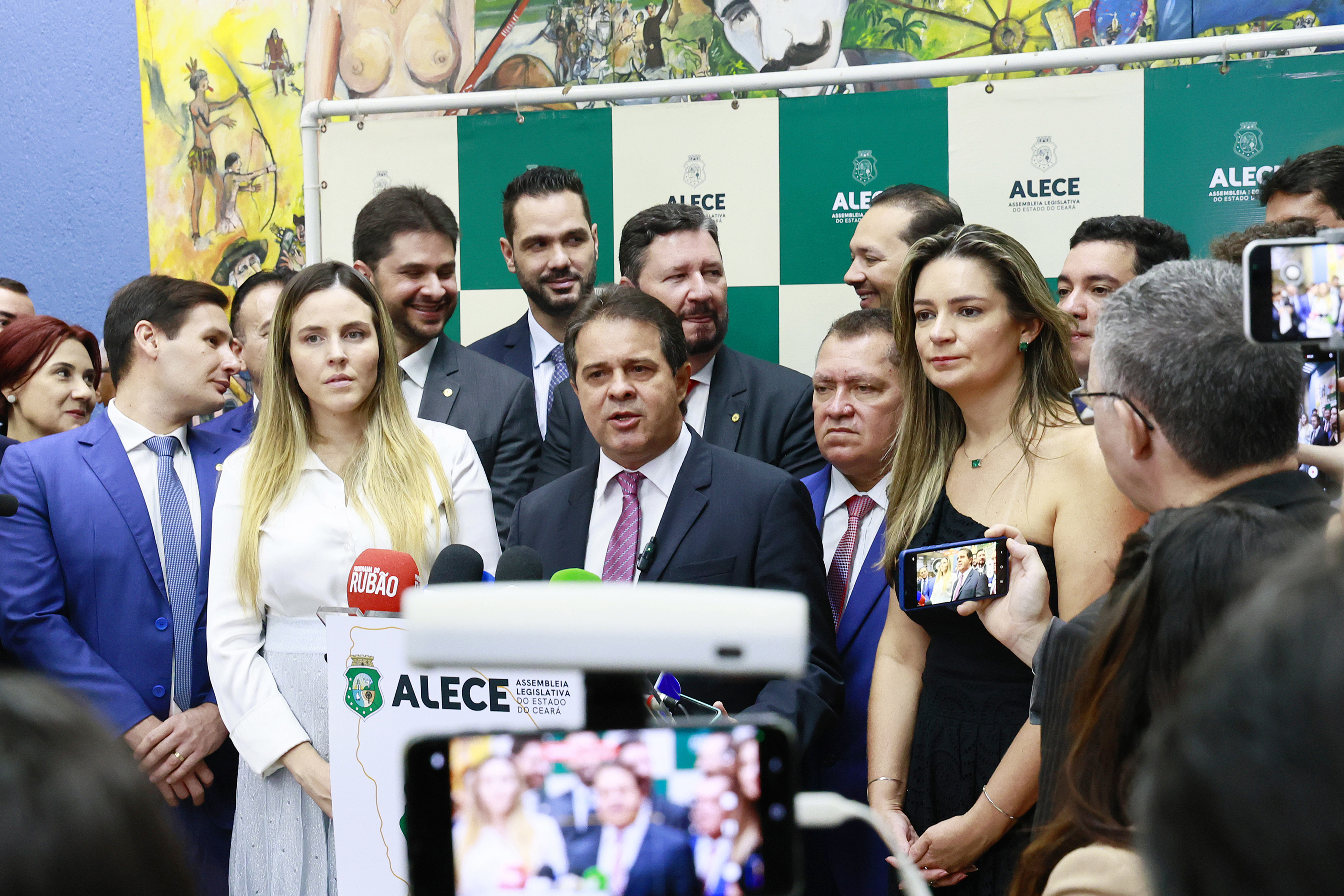 Presidente da Alece, deputado Evandro Leitão (PT) durante entrevista coletiva