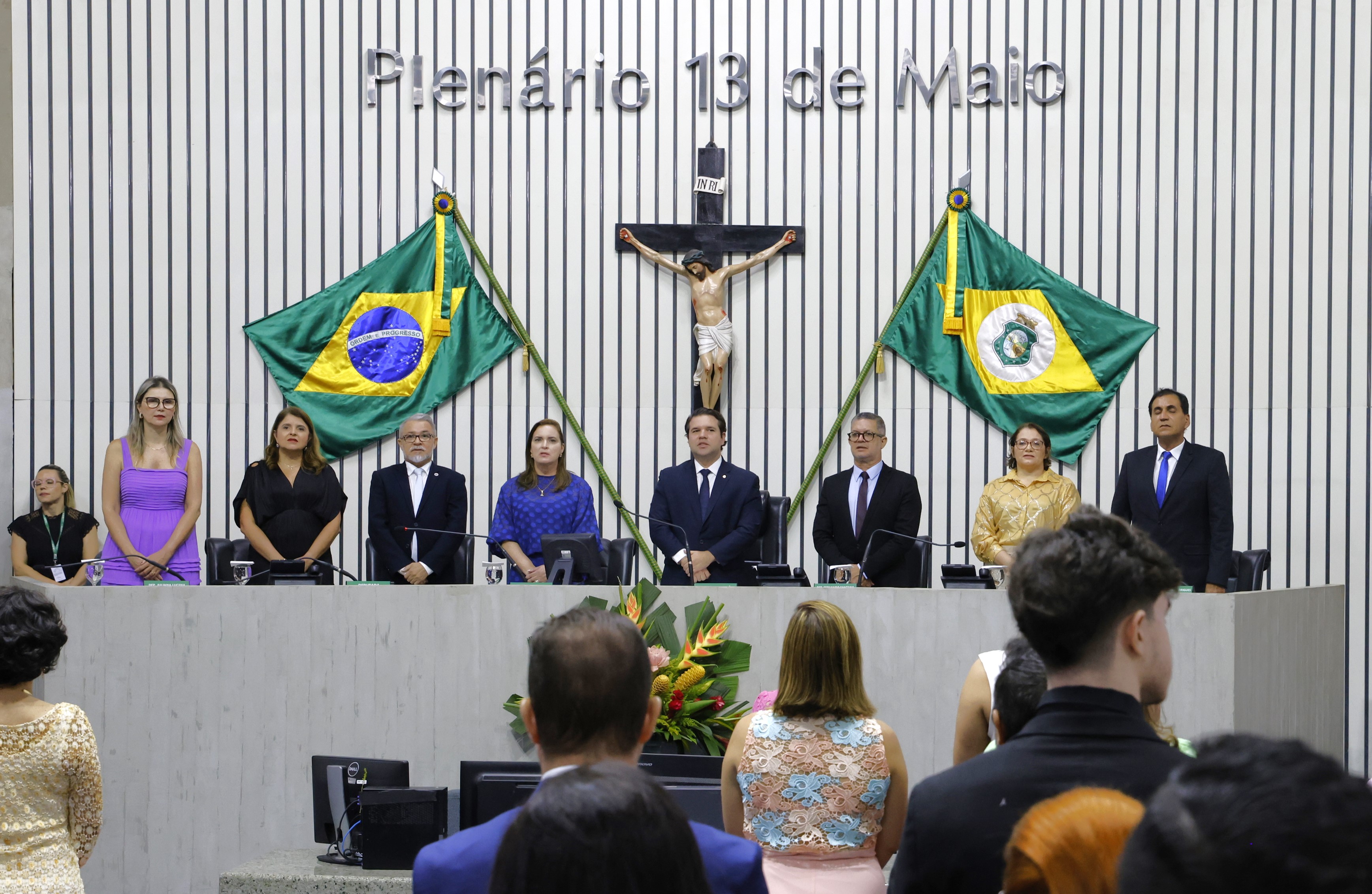 Fonoaudiólogos são homenageados em sessão solene na Alece
